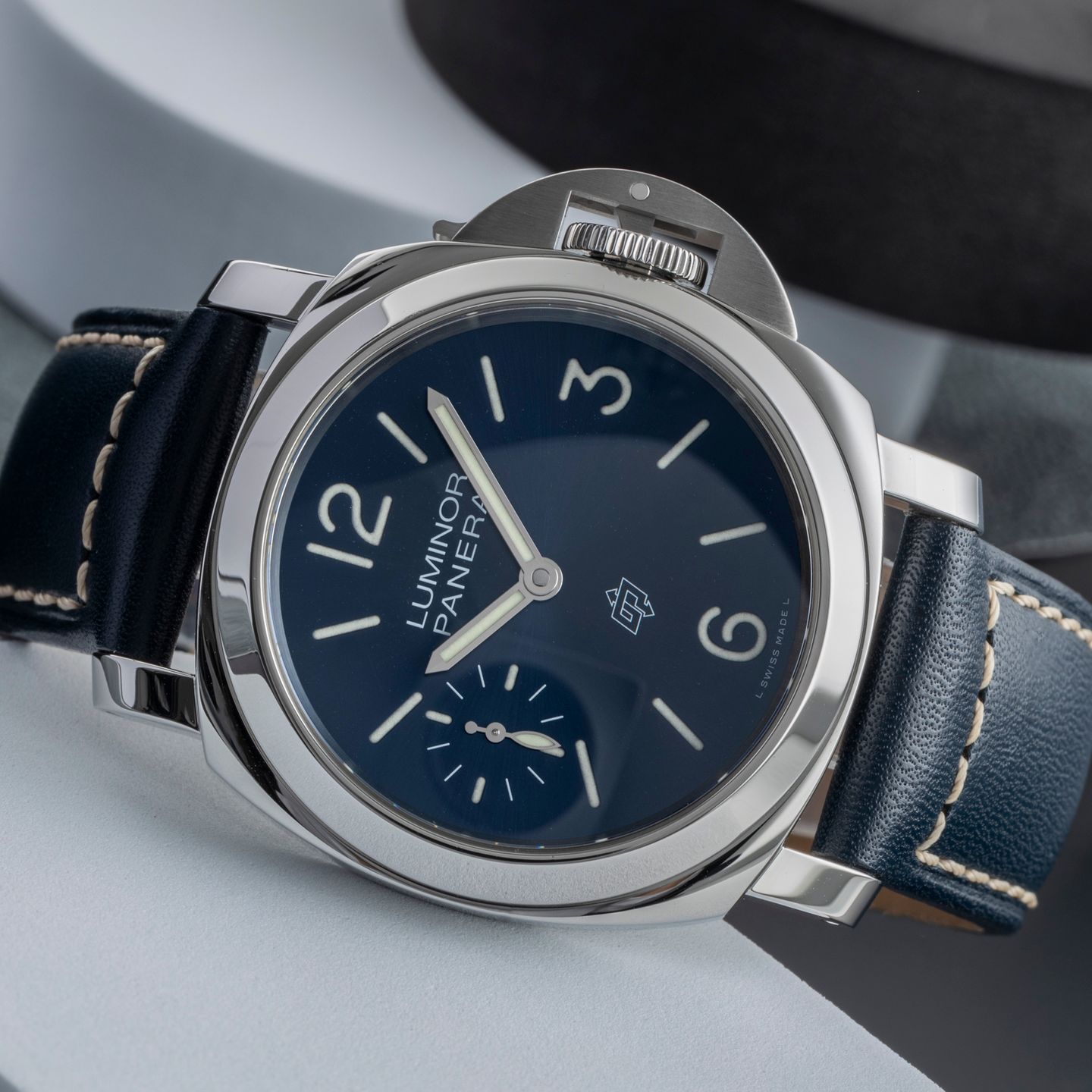 Panerai Luminor PAM01085 (Unknown (random serial)) - Blue dial 44 mm Steel case (2/8)