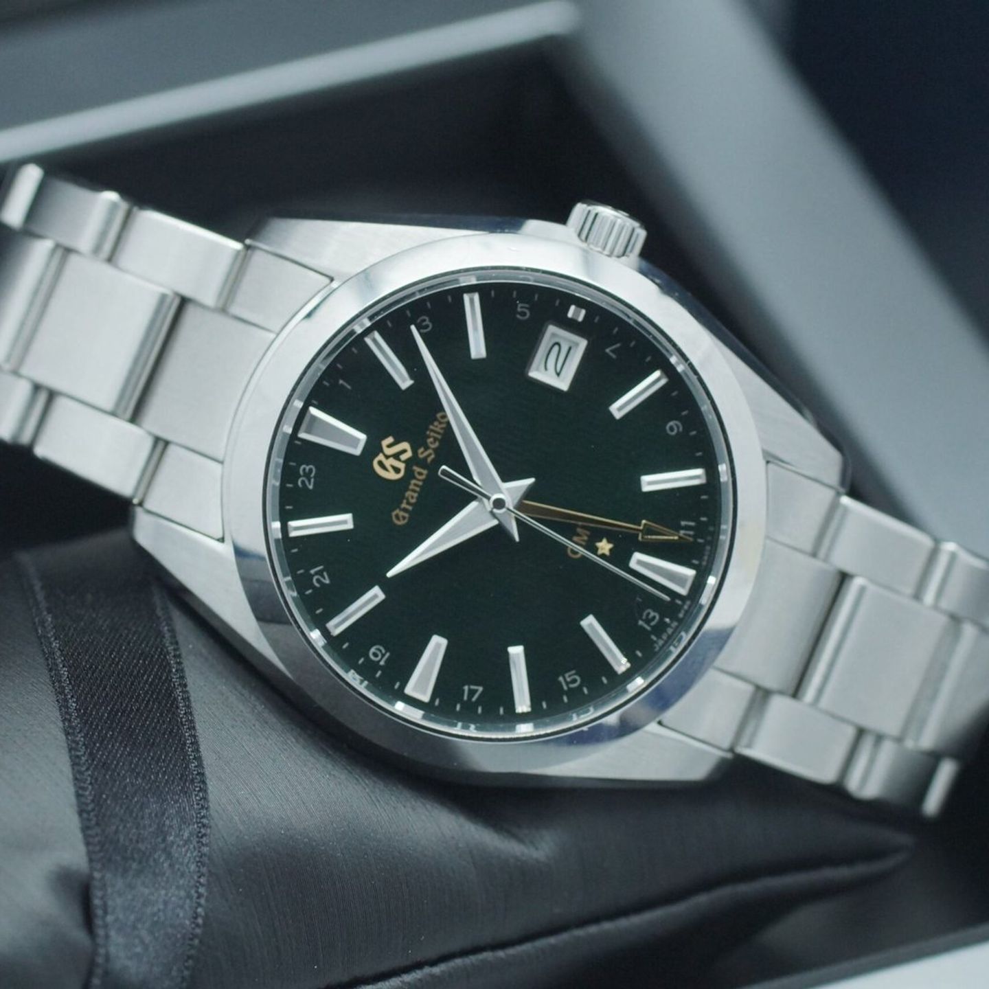 Grand Seiko Heritage Collection SBGN007 - (1/8)