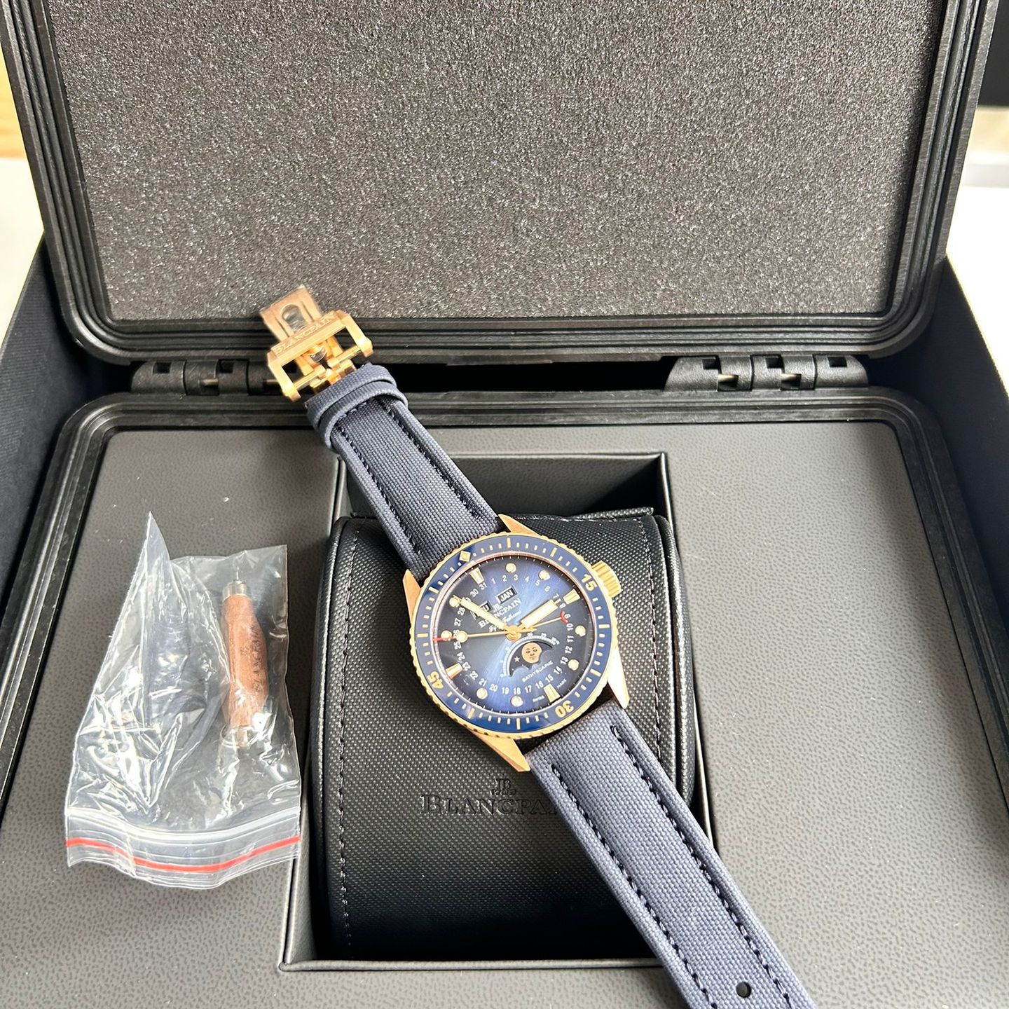 Blancpain Fifty Fathoms Bathyscaphe 5054-3640-O52B - (2/8)