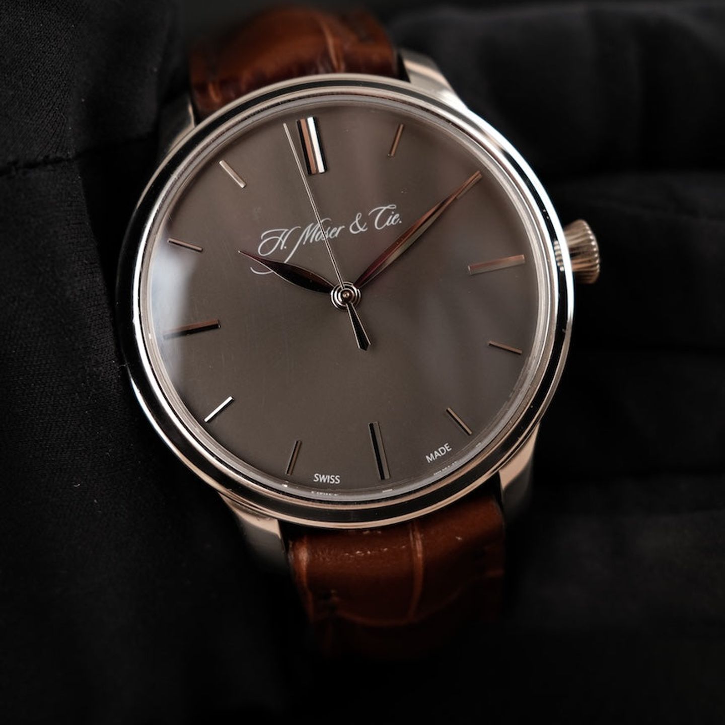 H. Moser & Cie. Endeavour 343505015 - (5/8)