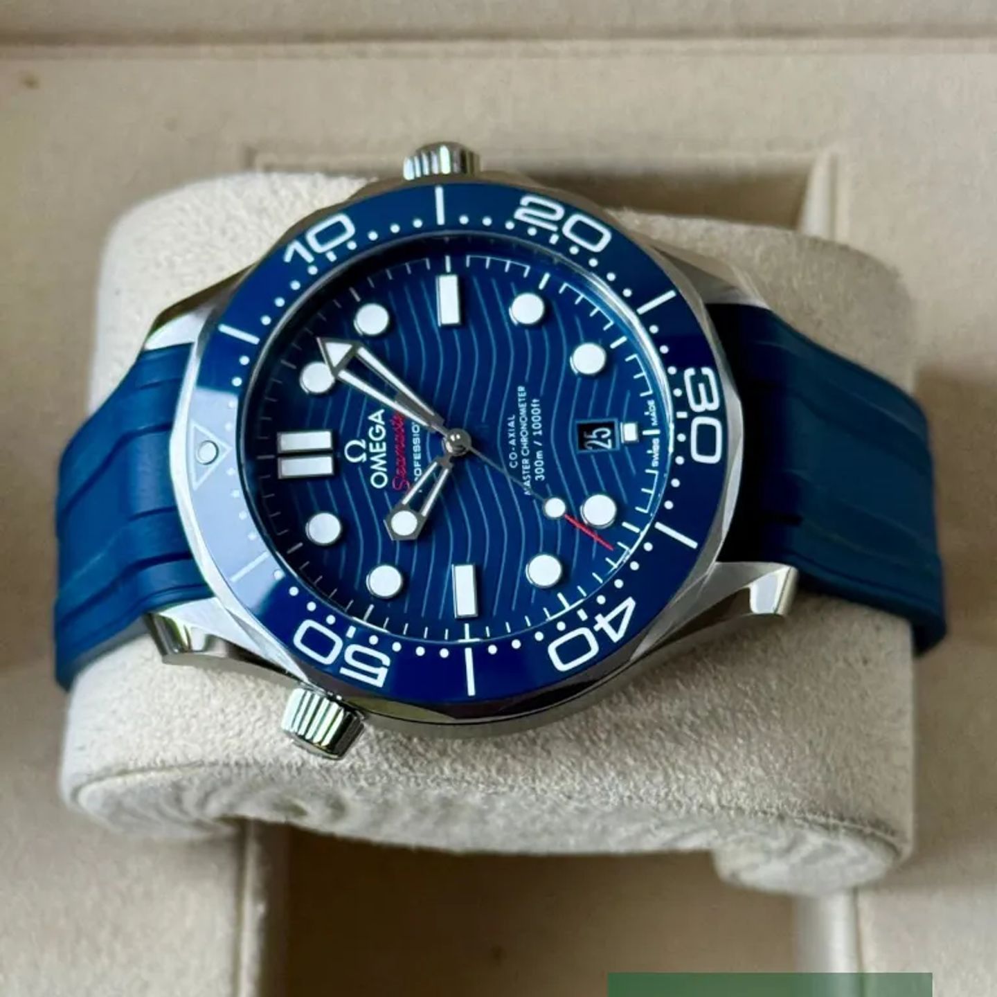 Omega Seamaster Diver 300 M 210.32.42.20.03.001 - (5/7)