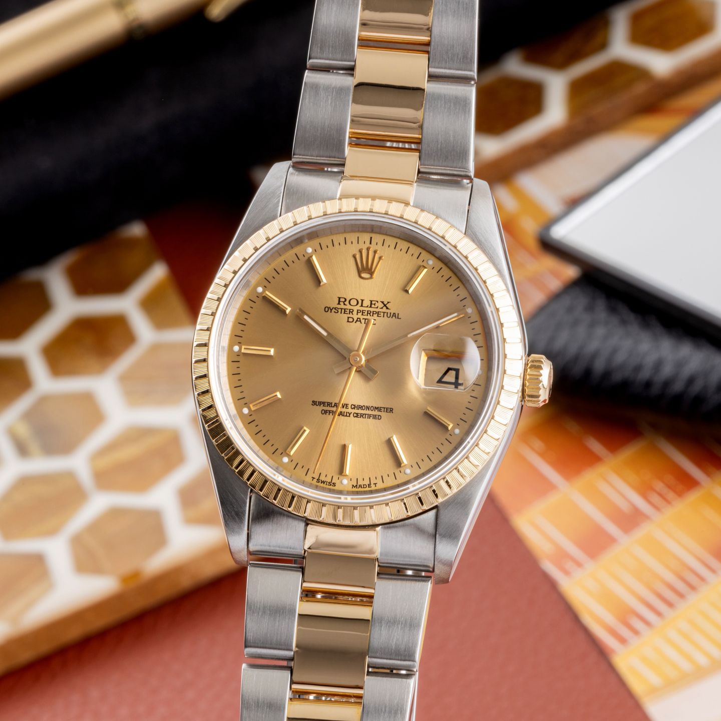 Rolex Oyster Perpetual Date 15223 (1993) - 34 mm Gold/Steel case (3/8)