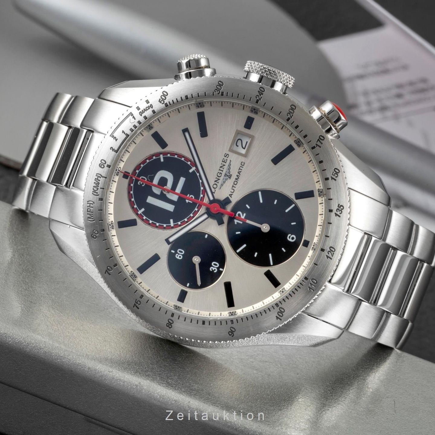 Longines Grande Vitesse L3.636.4.50.0 (2015) - White dial 42 mm Steel case (2/8)