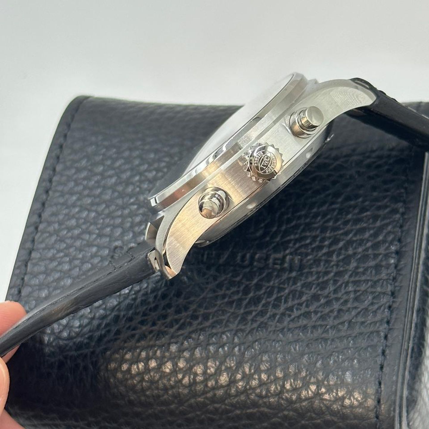 IWC Pilot IW378001 - (4/10)