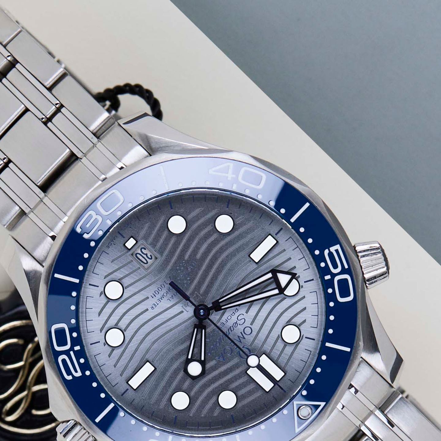 Omega Seamaster Diver 300 M 210.30.42.20.06.001 - (4/8)