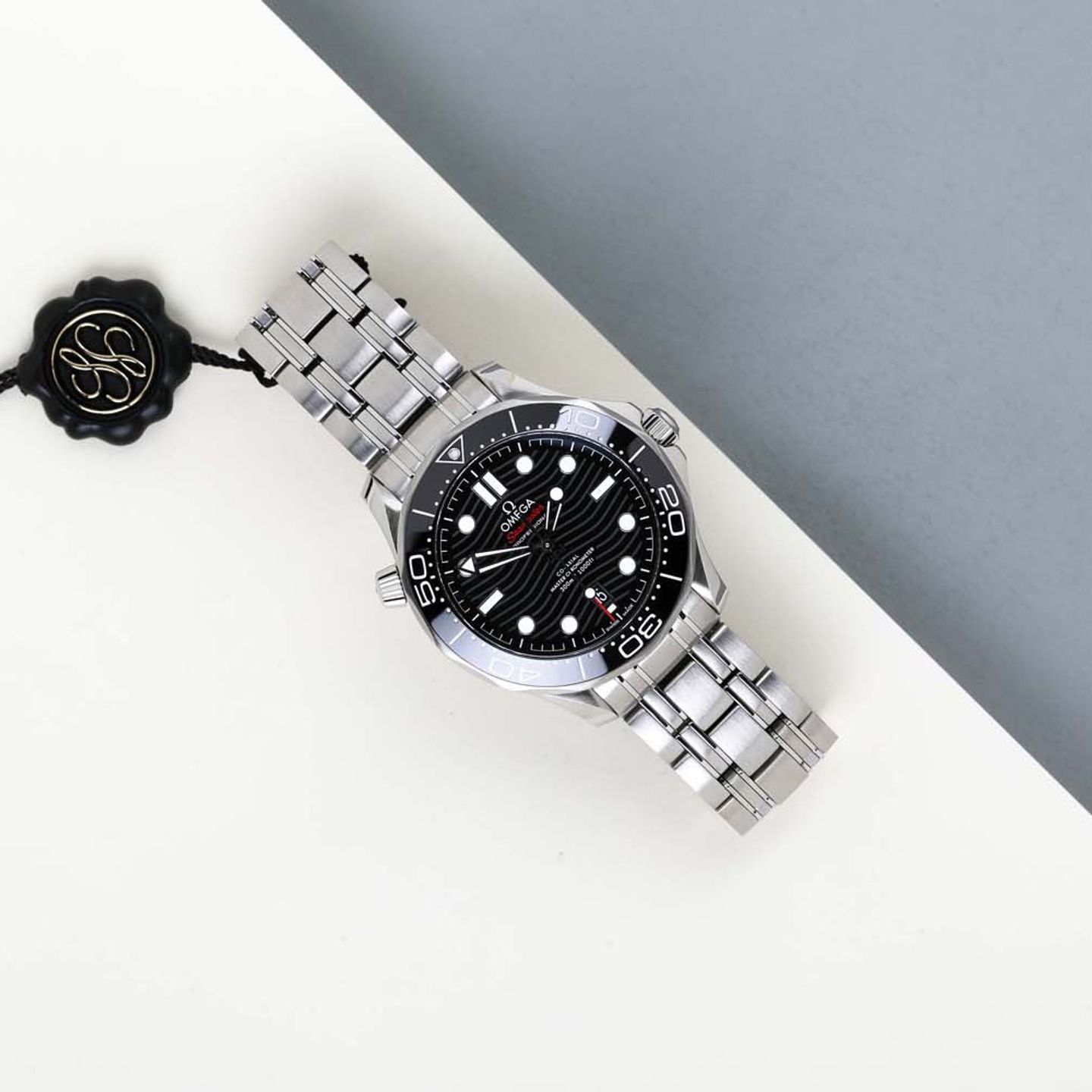 Omega Seamaster Diver 300 M 210.30.42.20.01.001 (2021) - Zwart wijzerplaat 42mm Staal (2/8)