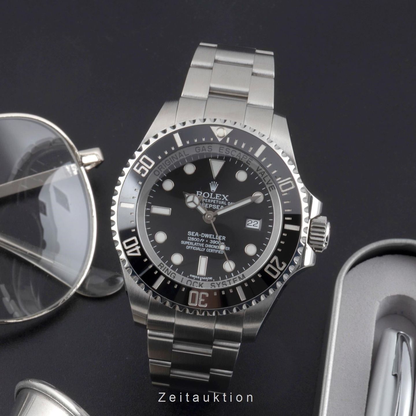 Rolex Sea-Dweller Deepsea 116660 (Unknown (random serial)) - Black dial 44 mm Steel case (3/8)