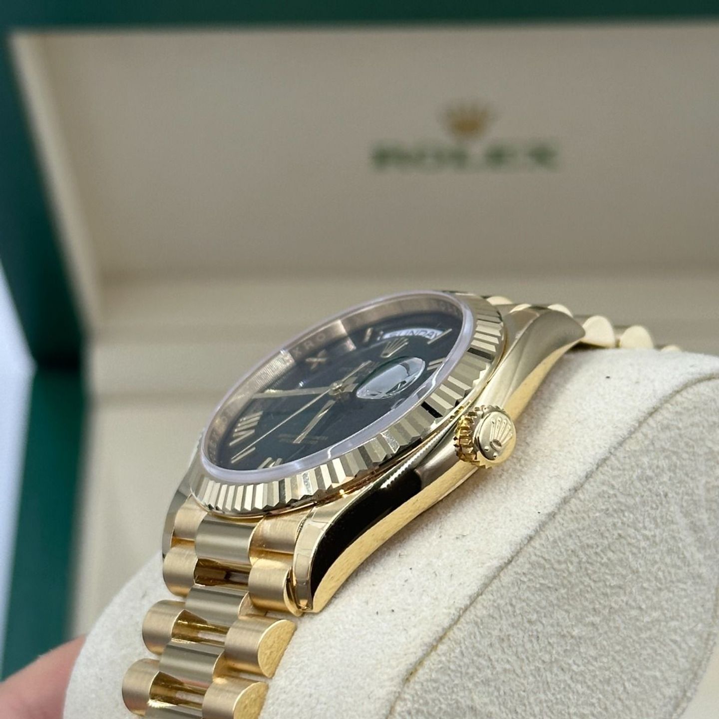 Rolex Day-Date 36 128238 (2024) - Green dial 36 mm Yellow Gold case (5/8)