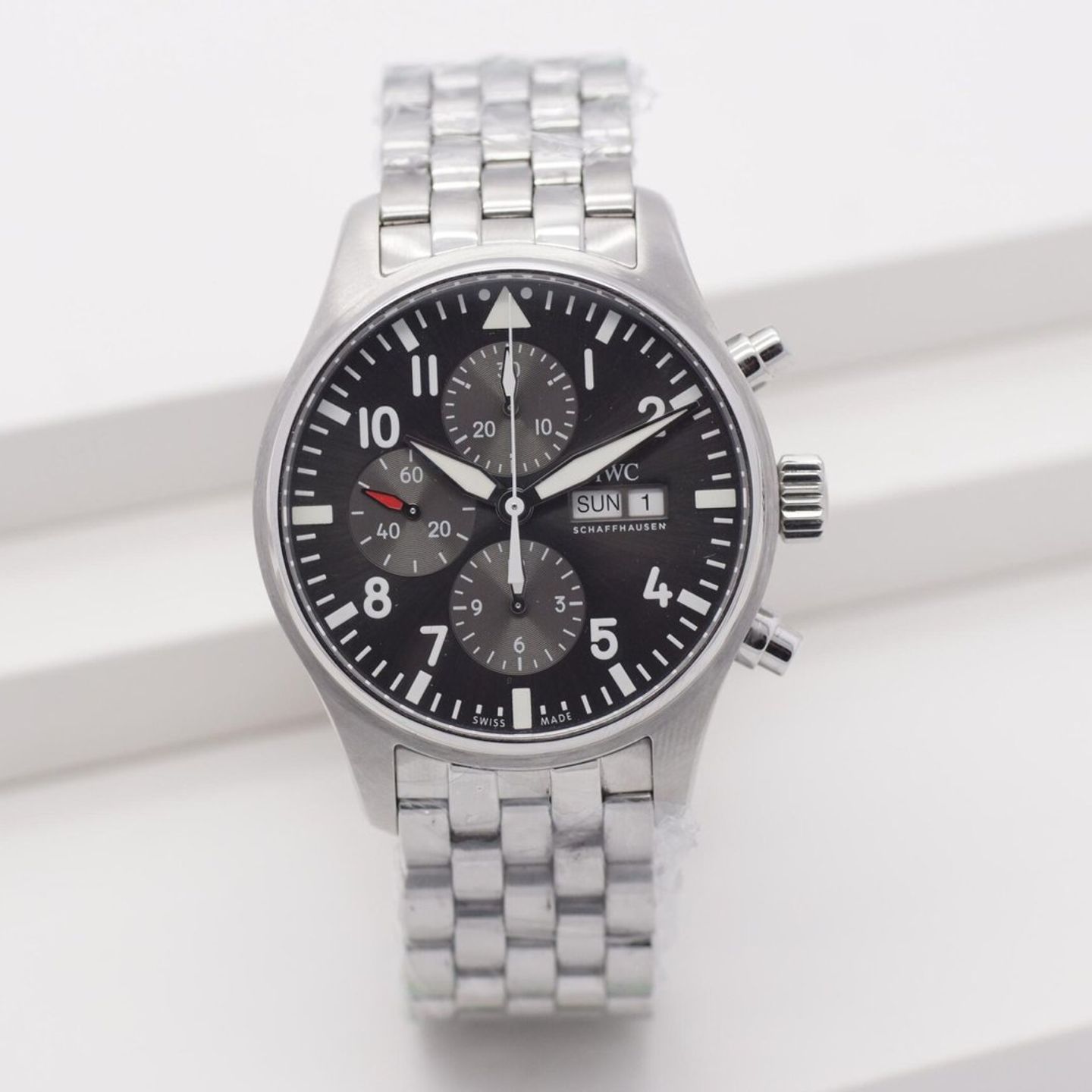 IWC Pilot Spitfire Chronograph IW377719 (2019) - Grey dial 43 mm Steel case (2/8)