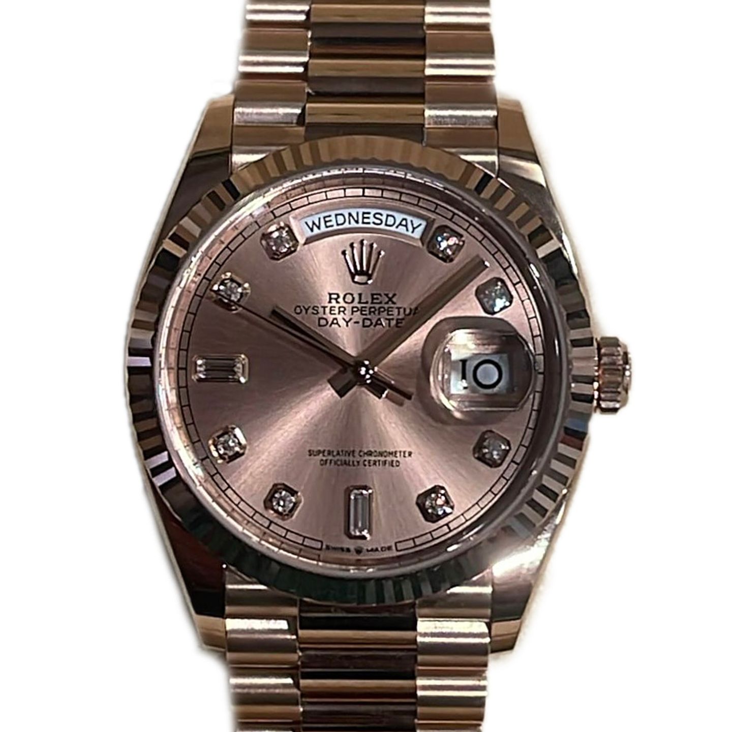 Rolex Day-Date 36 128235 (2024) - Roze wijzerplaat 36mm Roségoud (1/1)