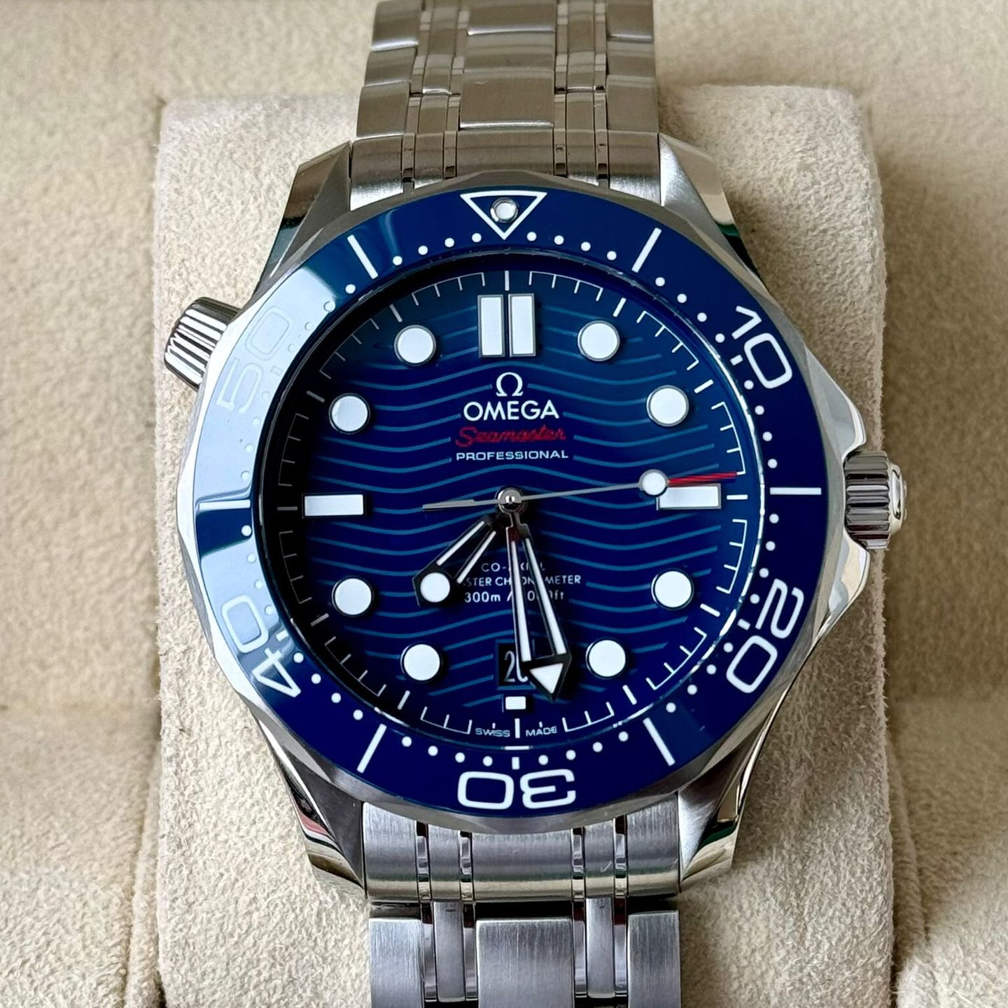 Omega Seamaster Diver 300 M 210.30.42.20.03.001 (2023) - Blue dial 42 mm Steel case (2/7)