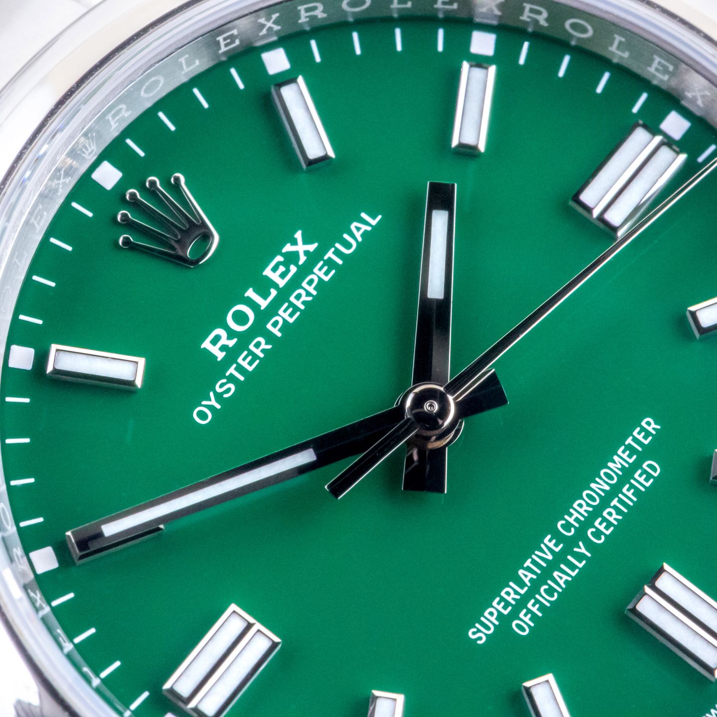 Rolex Oyster Perpetual 36 126000 - (2/8)