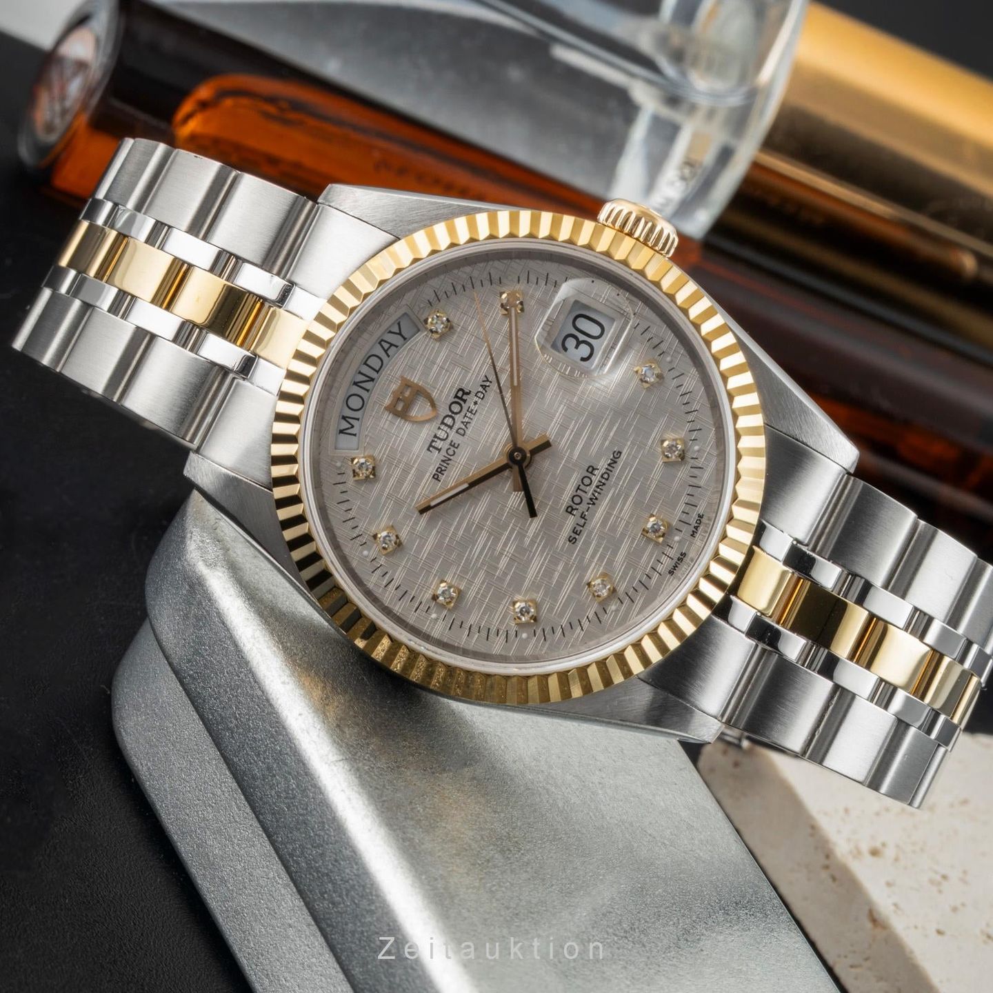Tudor Prince Date 76213 - (2/8)