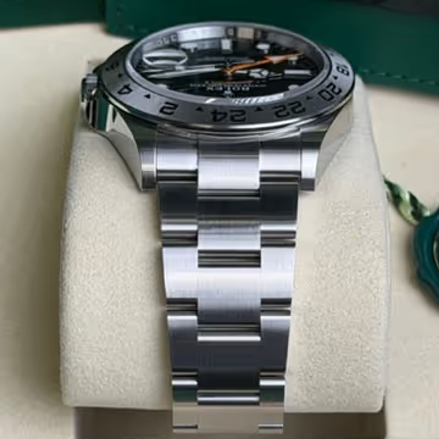 Rolex Explorer II 226570 - (5/7)