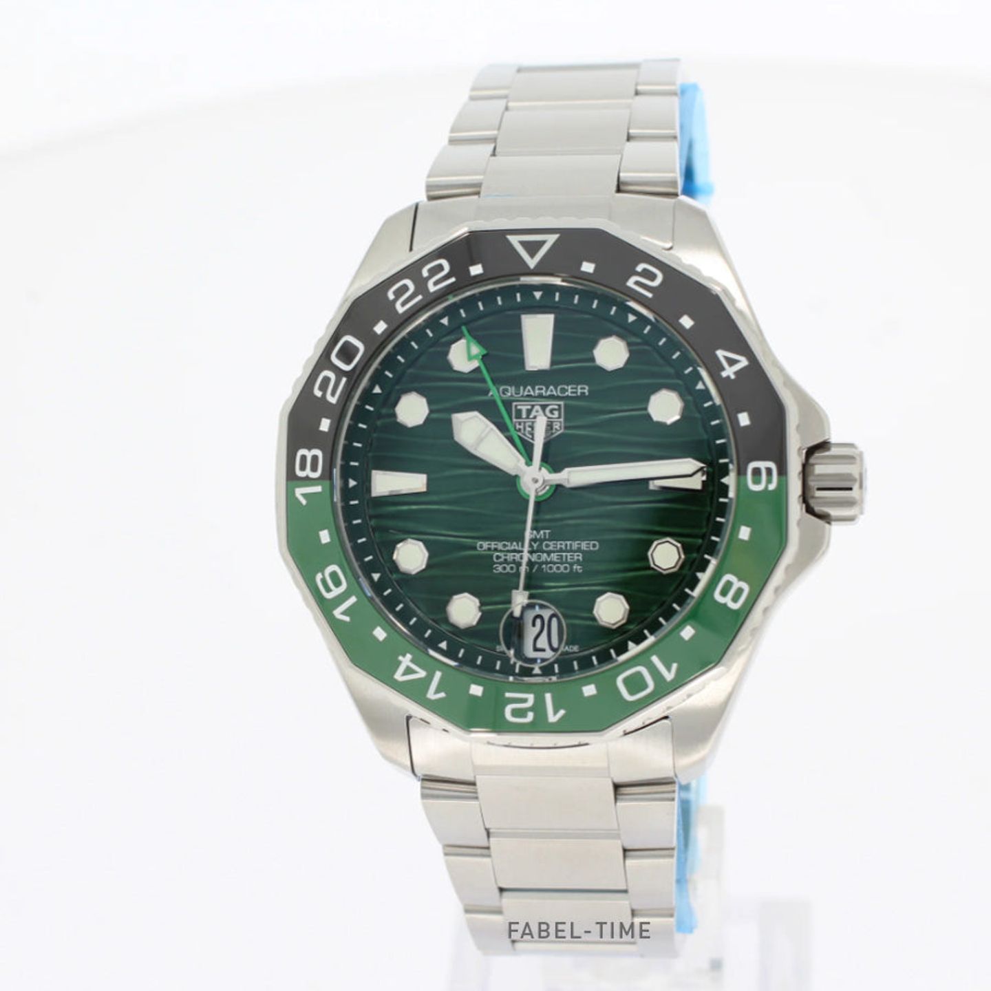 TAG Heuer Aquaracer 300M WBP5115.BA0013 (2025) - Green dial 42 mm Steel case (1/4)