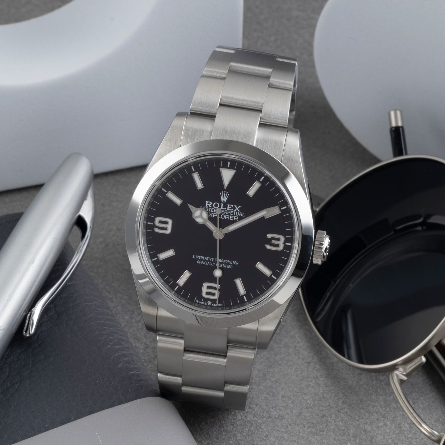 Rolex Explorer 224270 (Unknown (random serial)) - Black dial 40 mm Steel case (1/8)