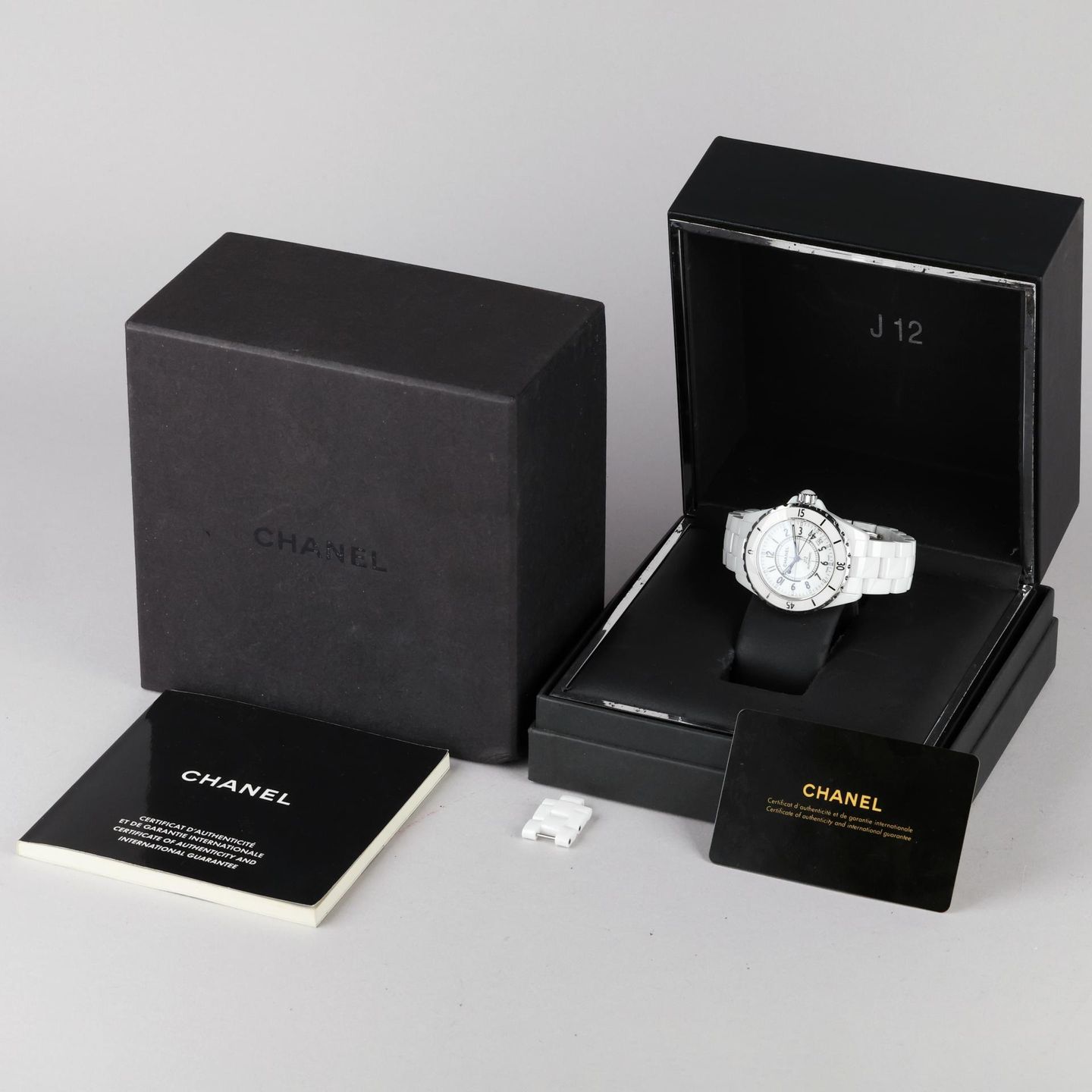 Chanel J12 H0970 (2008) - White dial 38 mm Ceramic case (7/7)