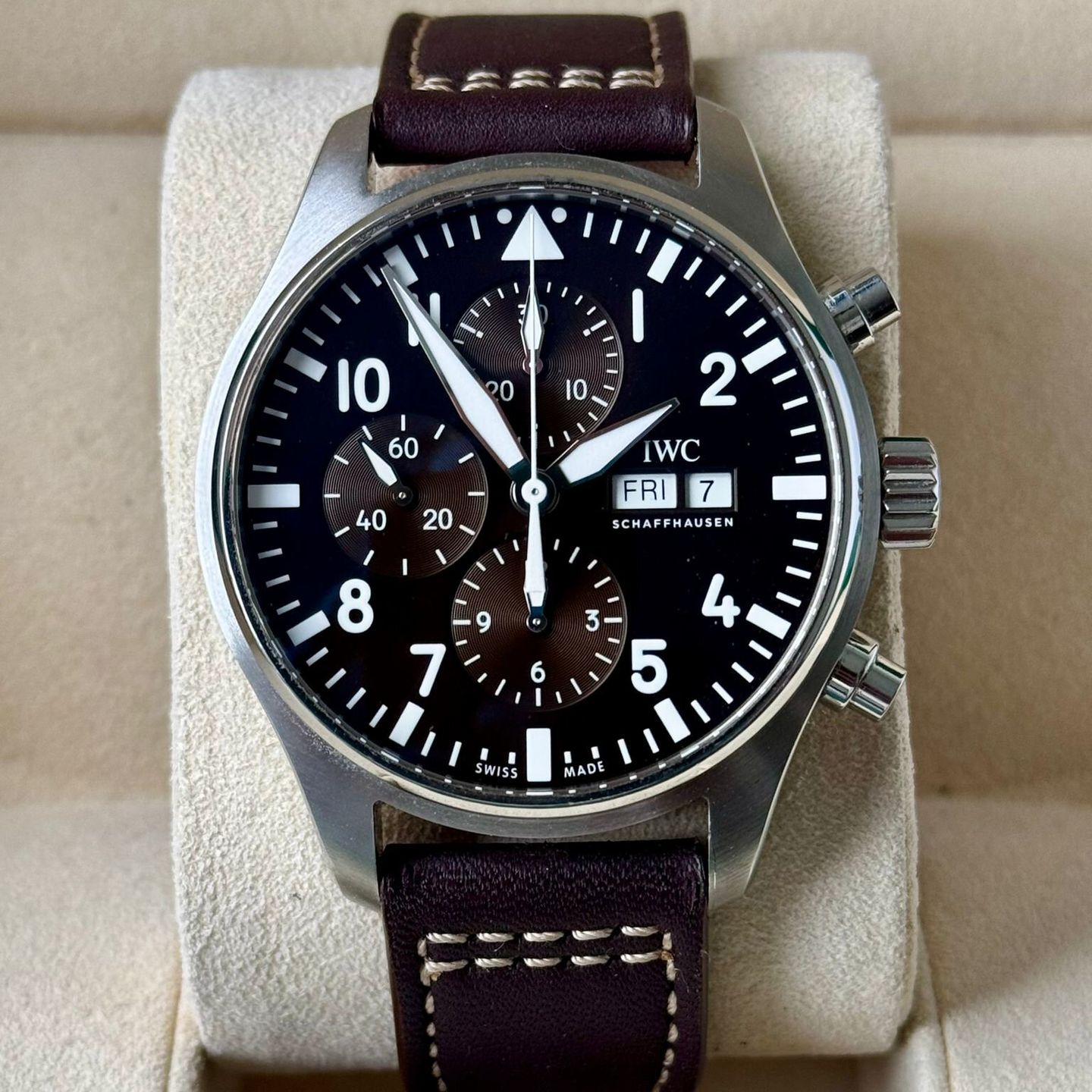 IWC Pilot Chronograph IW377713 (2021) - Brown dial 43 mm Steel case (2/7)