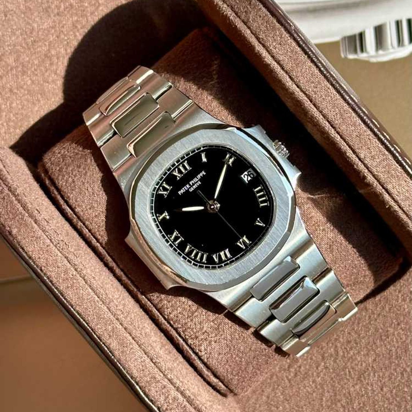 Patek Philippe Nautilus 3800 (2002) - Zwart wijzerplaat 36mm Staal (6/8)