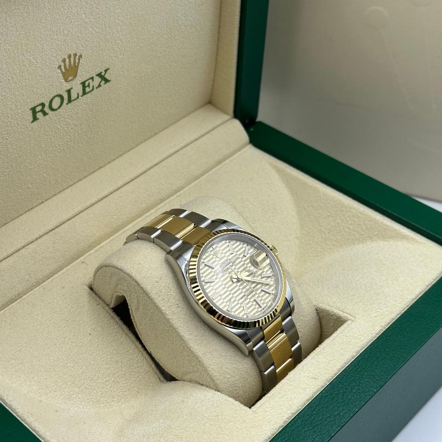 Rolex Datejust 126233 - (3/10)