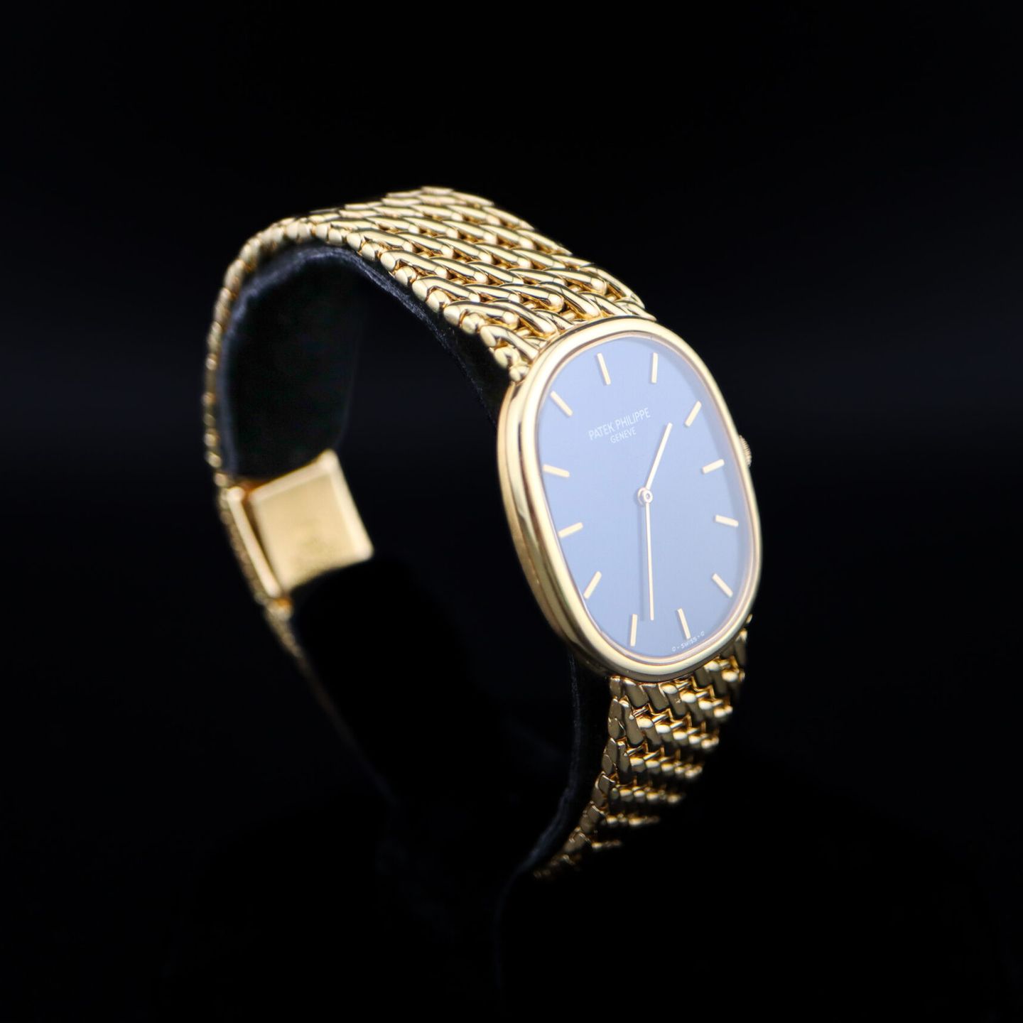 Patek Philippe Golden Ellipse 3848 (Unknown (random serial)) - Blue dial 32 mm Yellow Gold case (4/7)