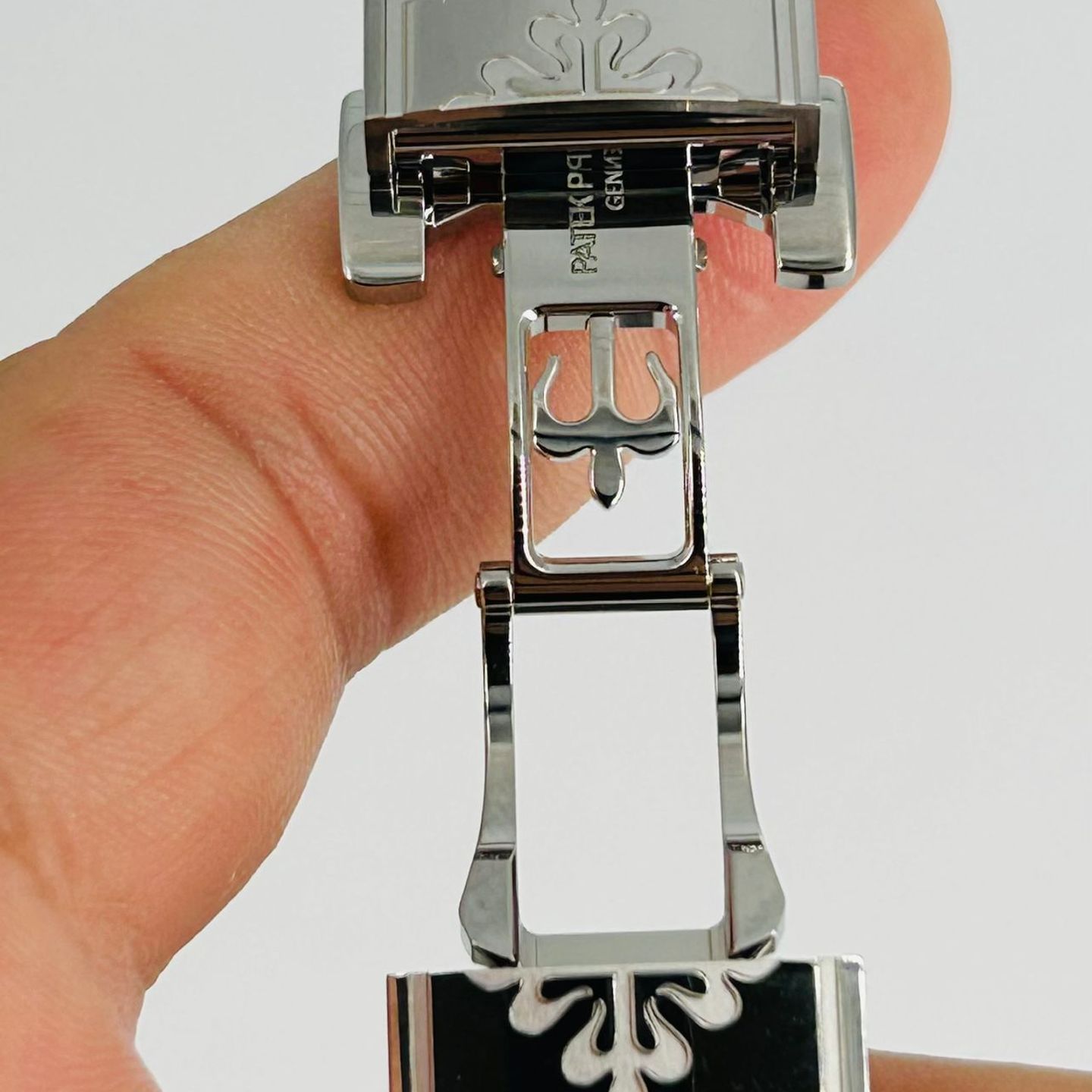 Patek Philippe Aquanaut 5267/200A-001 - (3/6)