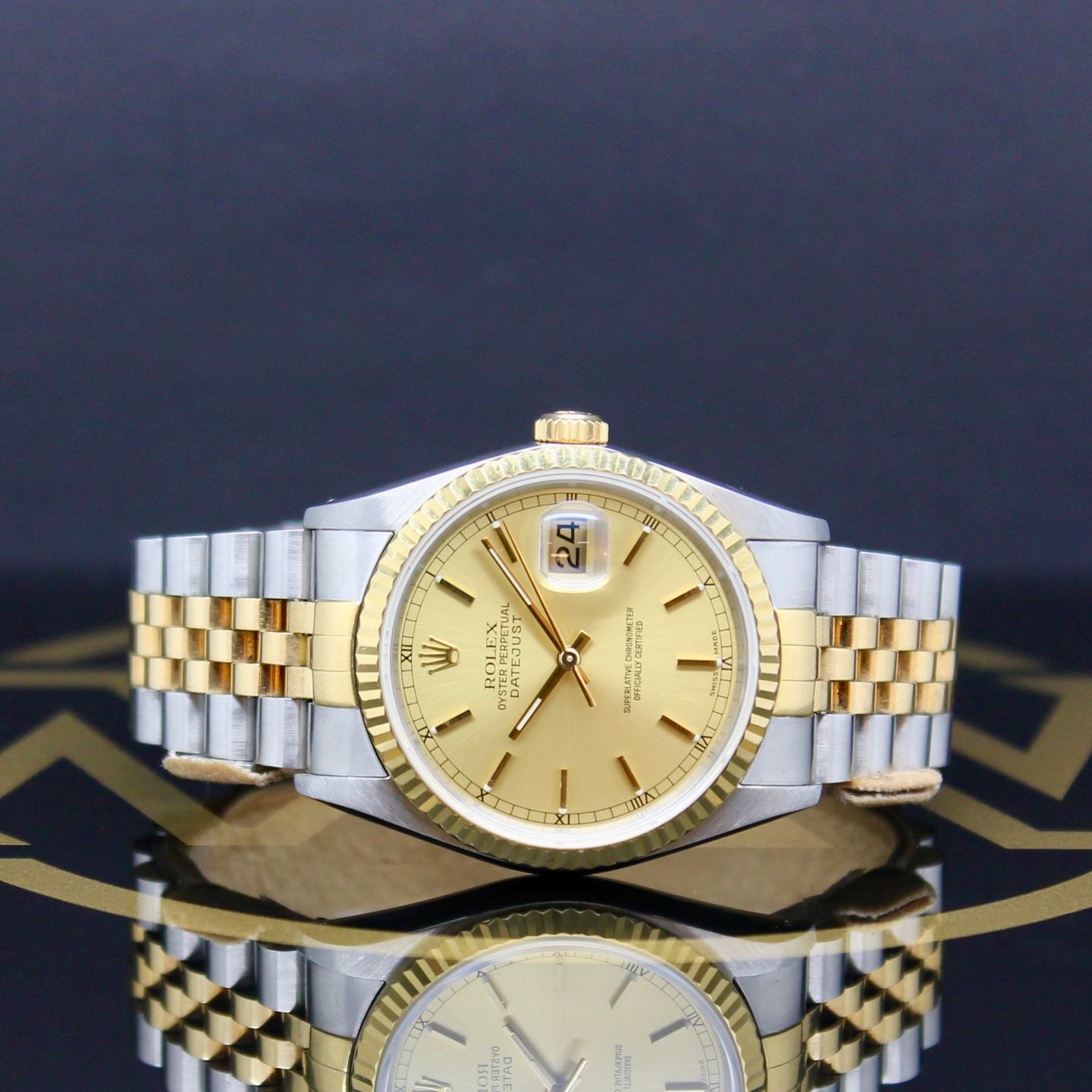 Rolex Datejust 36 16233 (1993) - Champagne dial 36 mm Gold/Steel case (1/7)