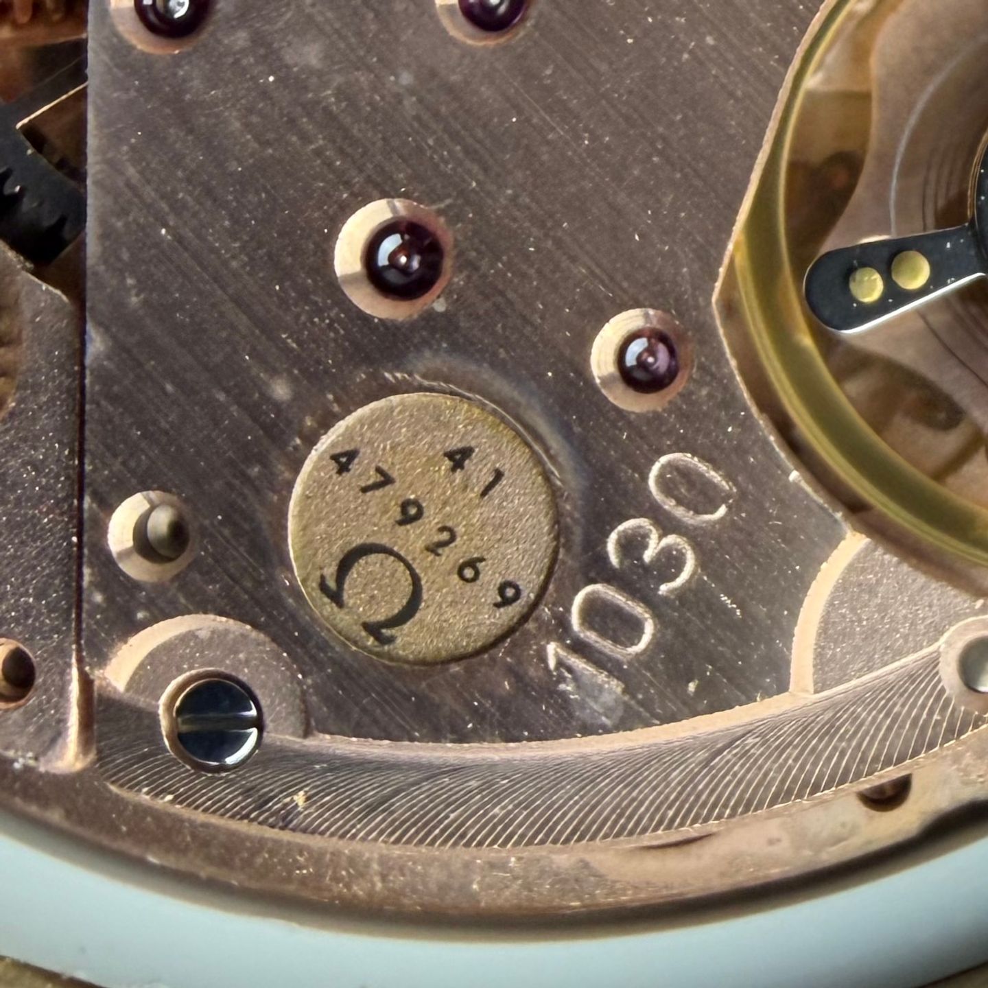 Omega Genève 136.0104 (1977) - Gold dial 35 mm Gold/Steel case (4/8)