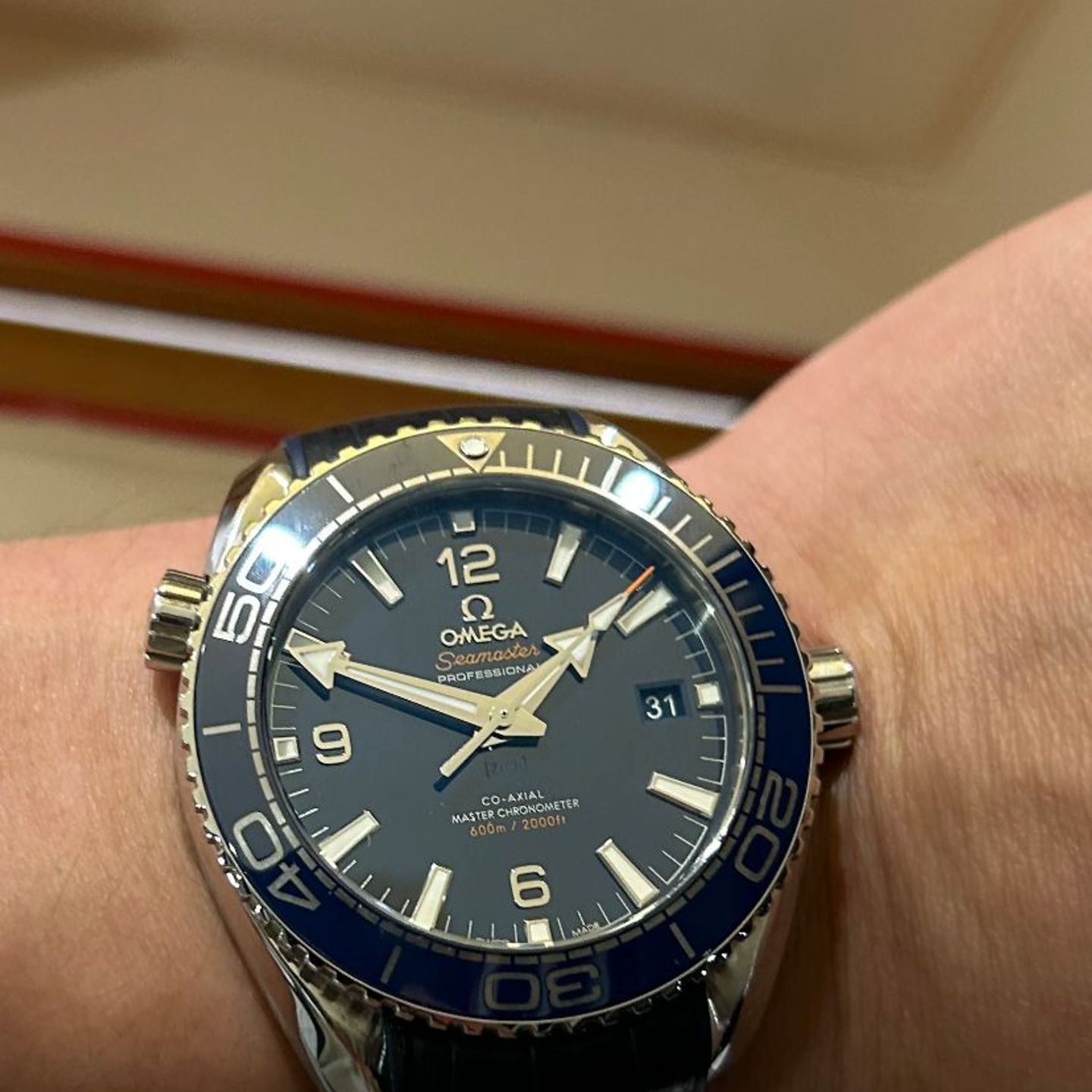 Omega Seamaster Planet Ocean 215.33.40.20.03.001 (2025) - Blauw wijzerplaat 40mm Staal (3/3)