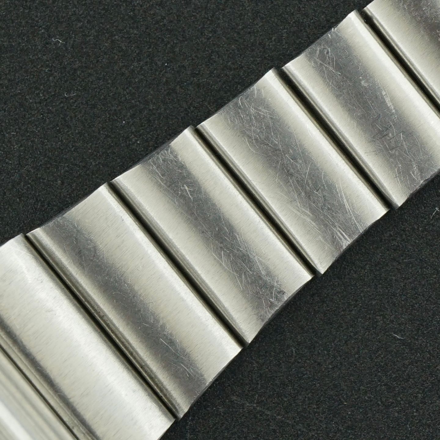 Omega Seamaster 198.0054 (1972) - Black dial 38 mm Steel case (7/8)