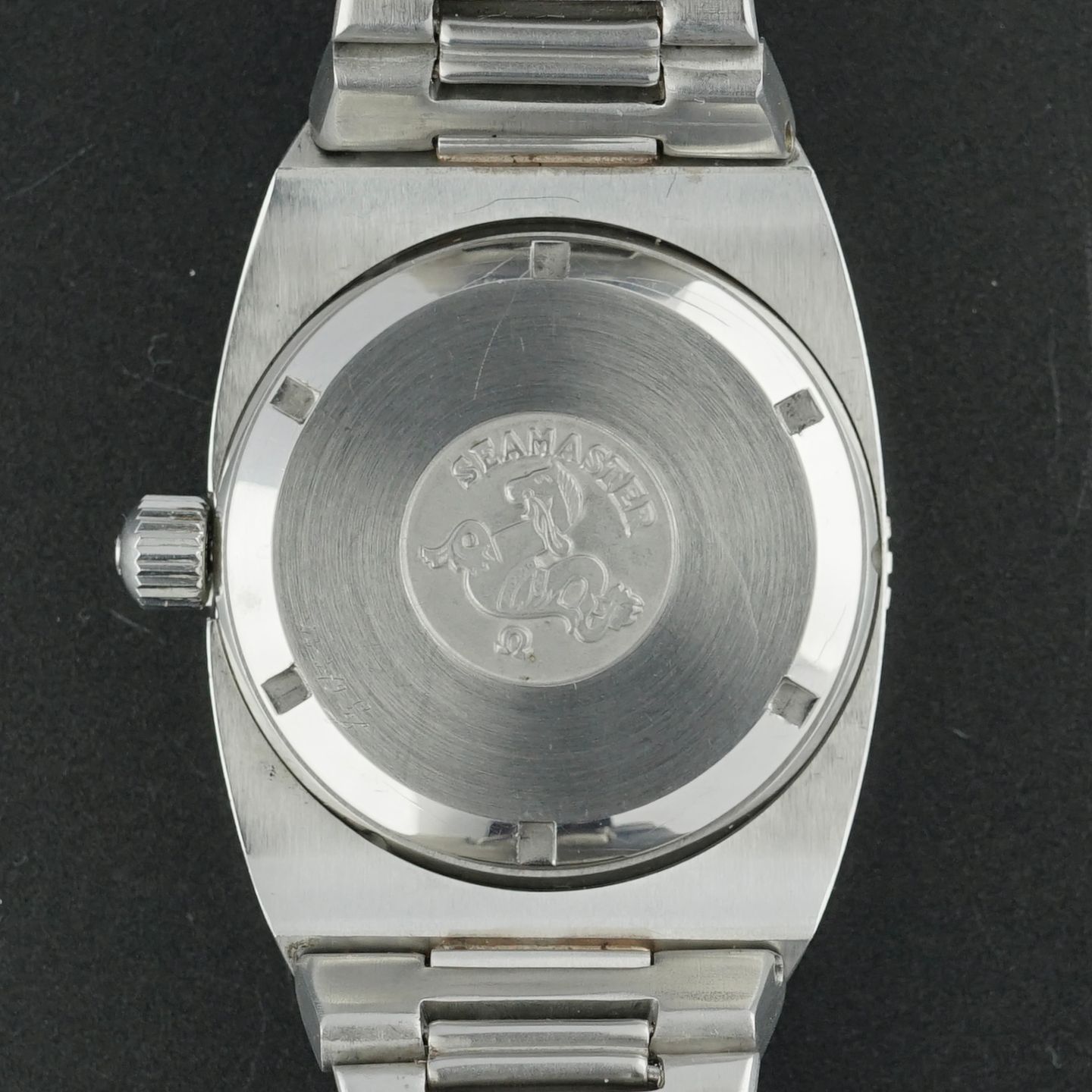 Omega Seamaster 198.0054 (1972) - Black dial 38 mm Steel case (4/8)