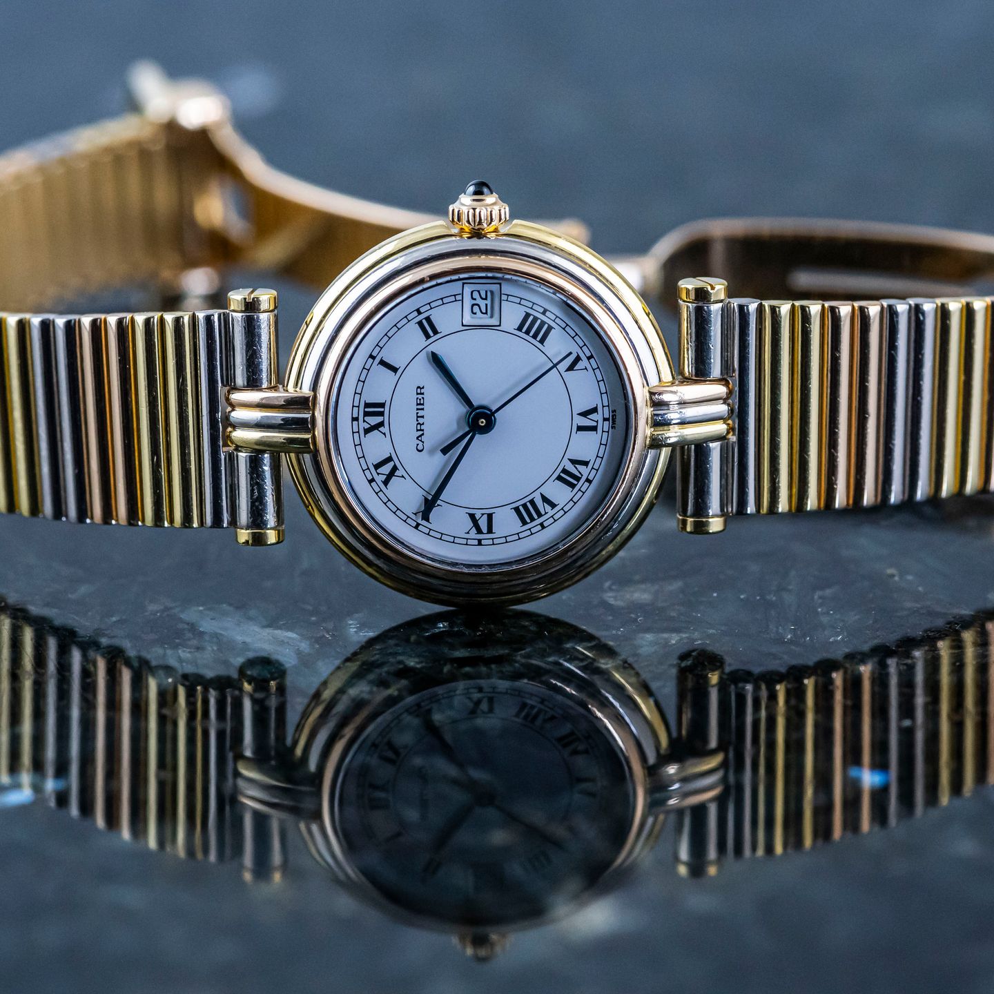 Cartier Vendome Trinity Lady Vendome (1995) - White dial 26 mm Yellow Gold case (2/8)