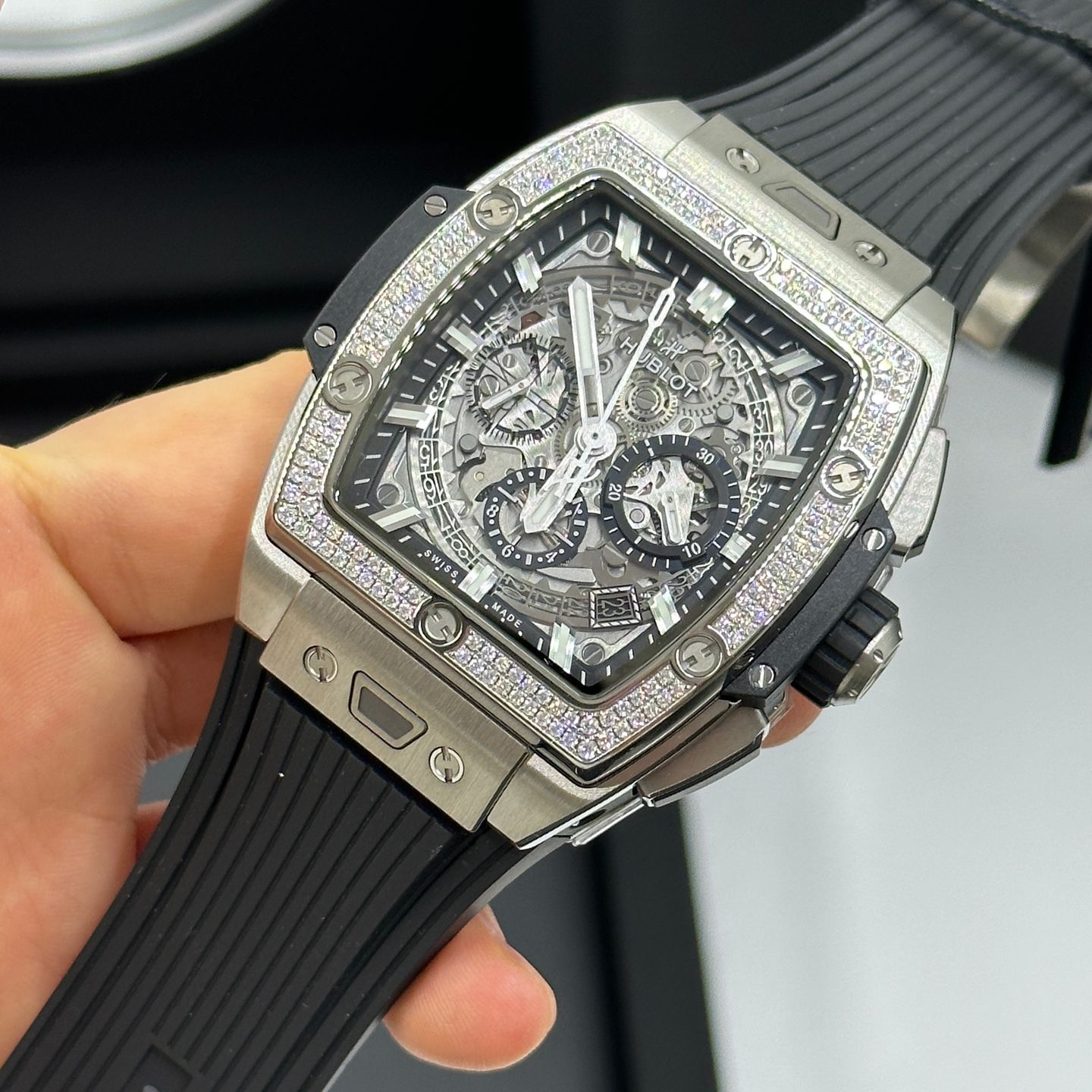 Hublot Spirit of Big Bang 642.NX.0170.RX.1104 (2024) - Transparant wijzerplaat 42mm Titanium (6/8)