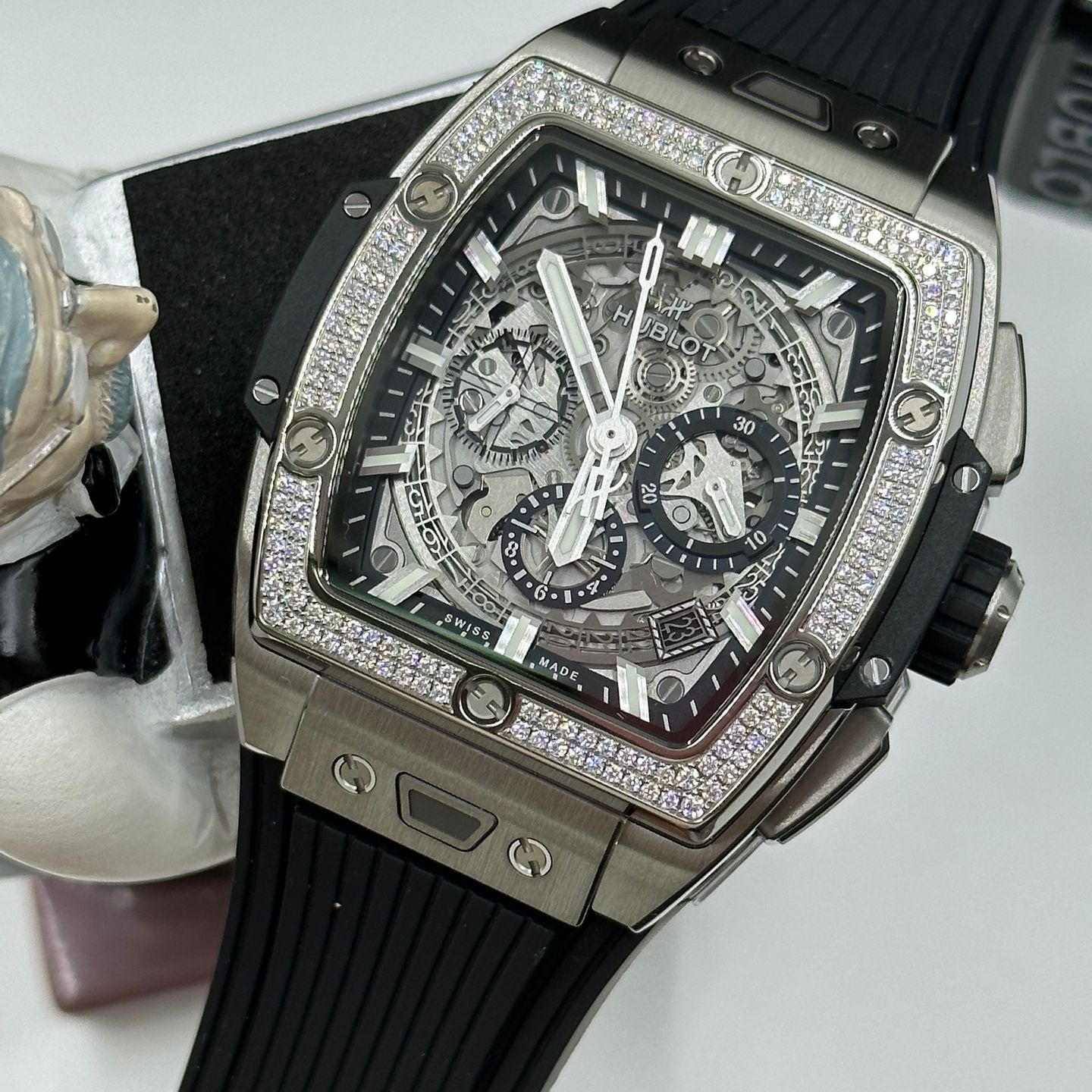 Hublot Spirit of Big Bang 642.NX.0170.RX.1104 (2024) - Transparant wijzerplaat 42mm Titanium (1/8)