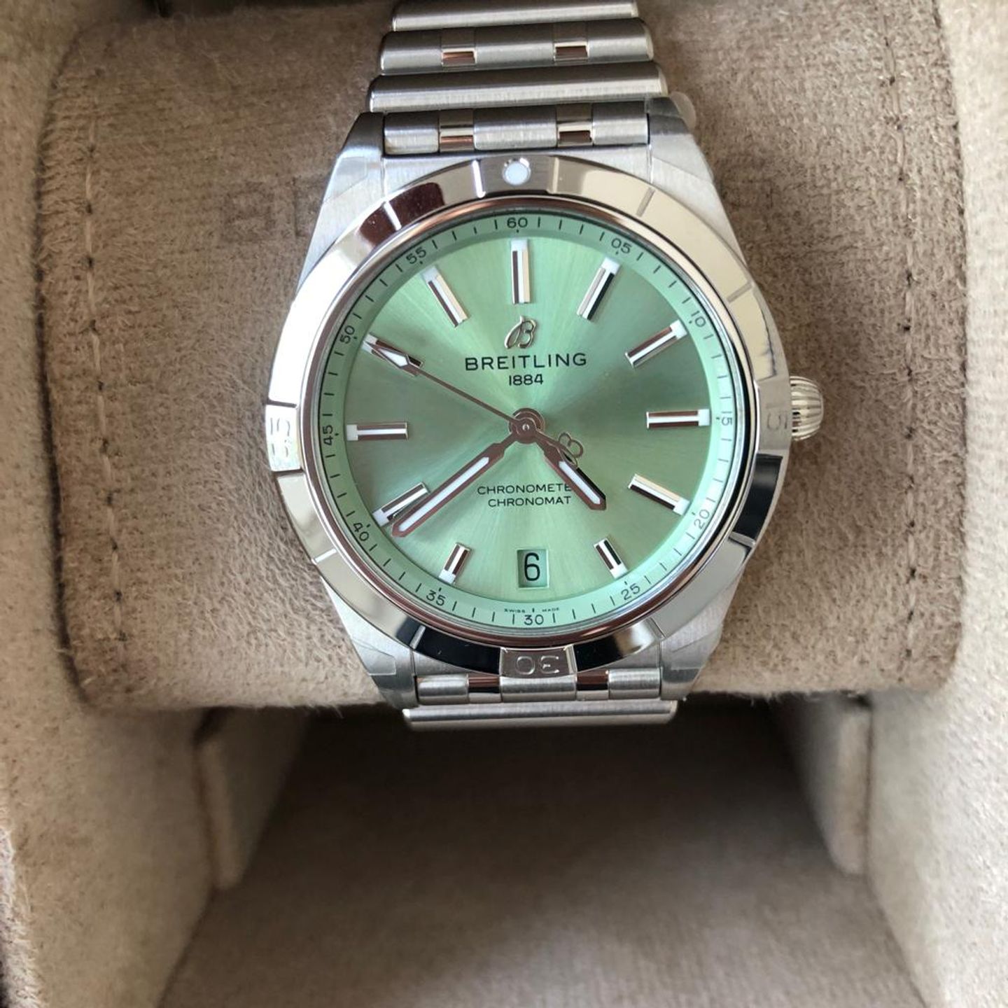 Breitling Chronomat A10380101L1A1 (2022) - Green dial 36 mm Steel case (7/8)