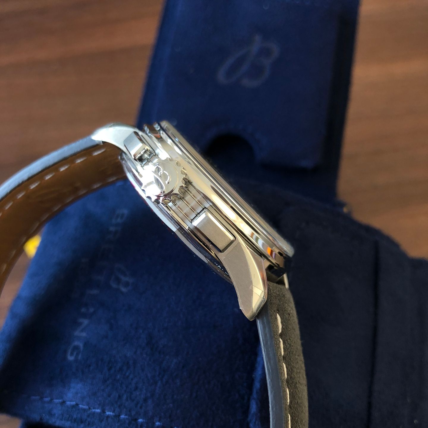Breitling Premier AB0118221B1X2 (2022) - Grey dial 42 mm Steel case (2/7)