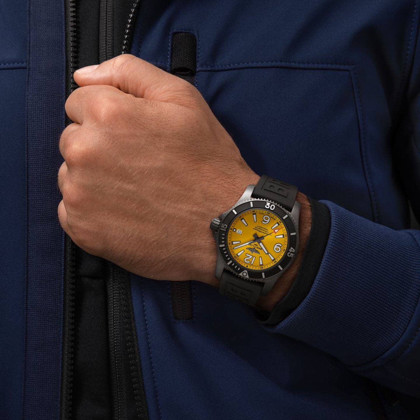 Breitling Superocean A17377211C1S1 (2022) - Yellow dial 36 mm Steel case (4/4)