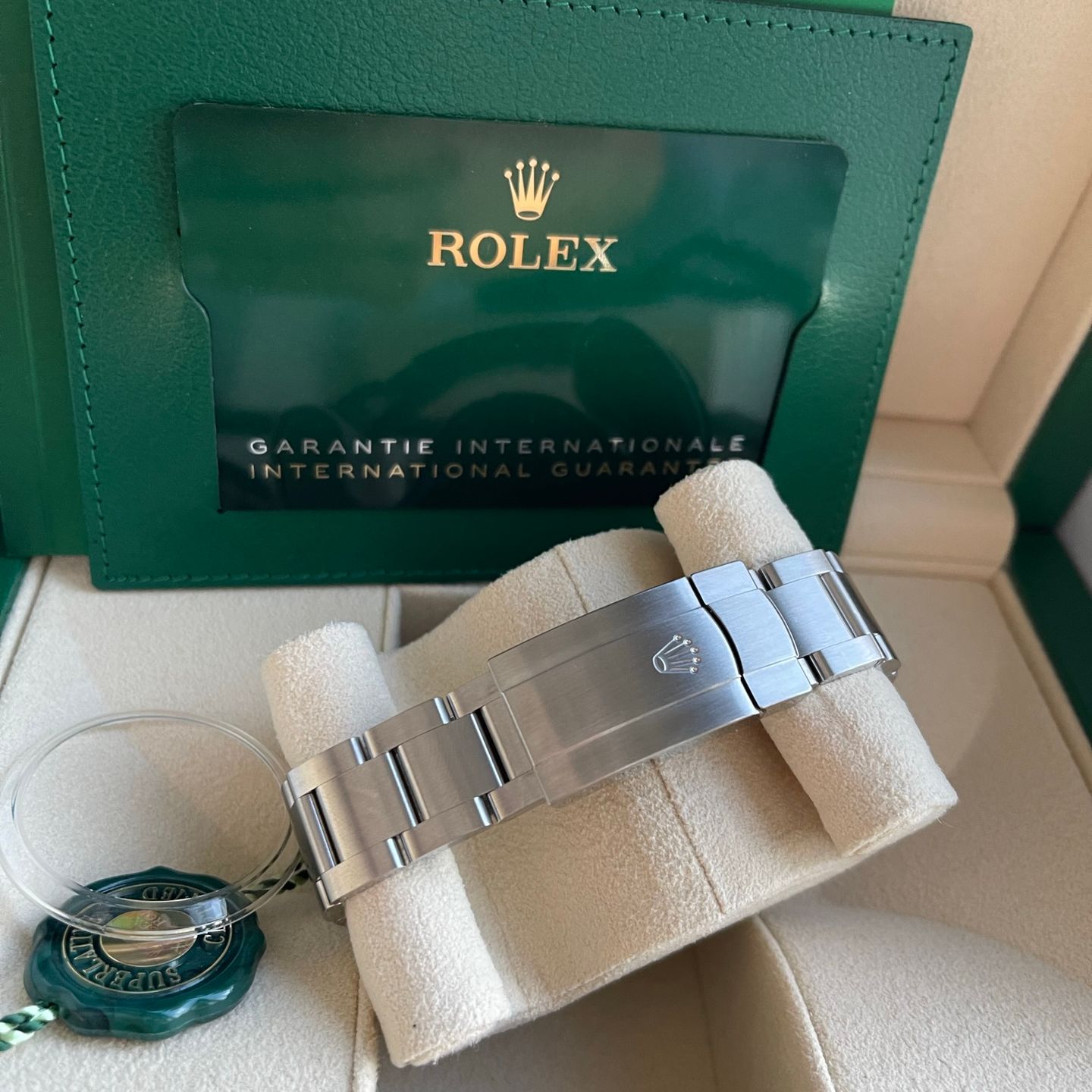 Rolex Oyster Perpetual 36 126000 (2021) - Geel wijzerplaat 36mm Staal (2/6)