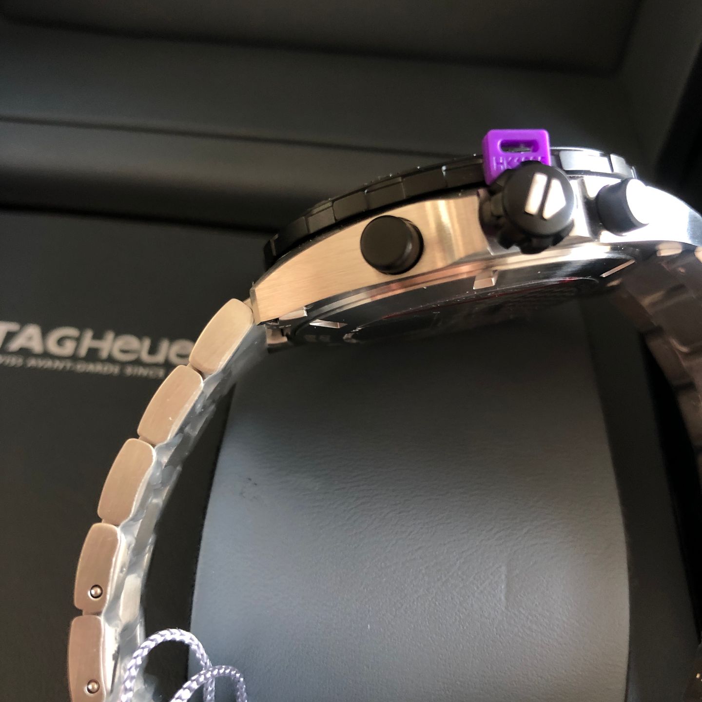 TAG Heuer Formula 1 Quartz CAZ1010.BA0842 (2022) - Black dial 43 mm Steel case (7/8)