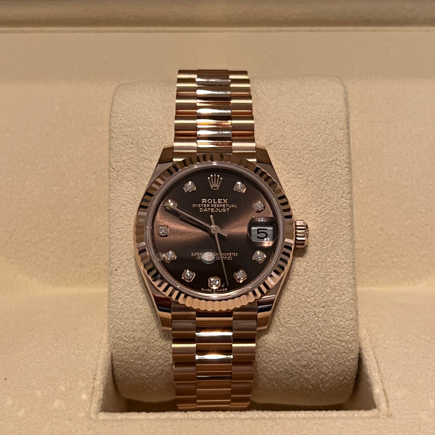 Rolex Datejust 31 278275 (2023) - Brown dial 31 mm Rose Gold case (3/8)
