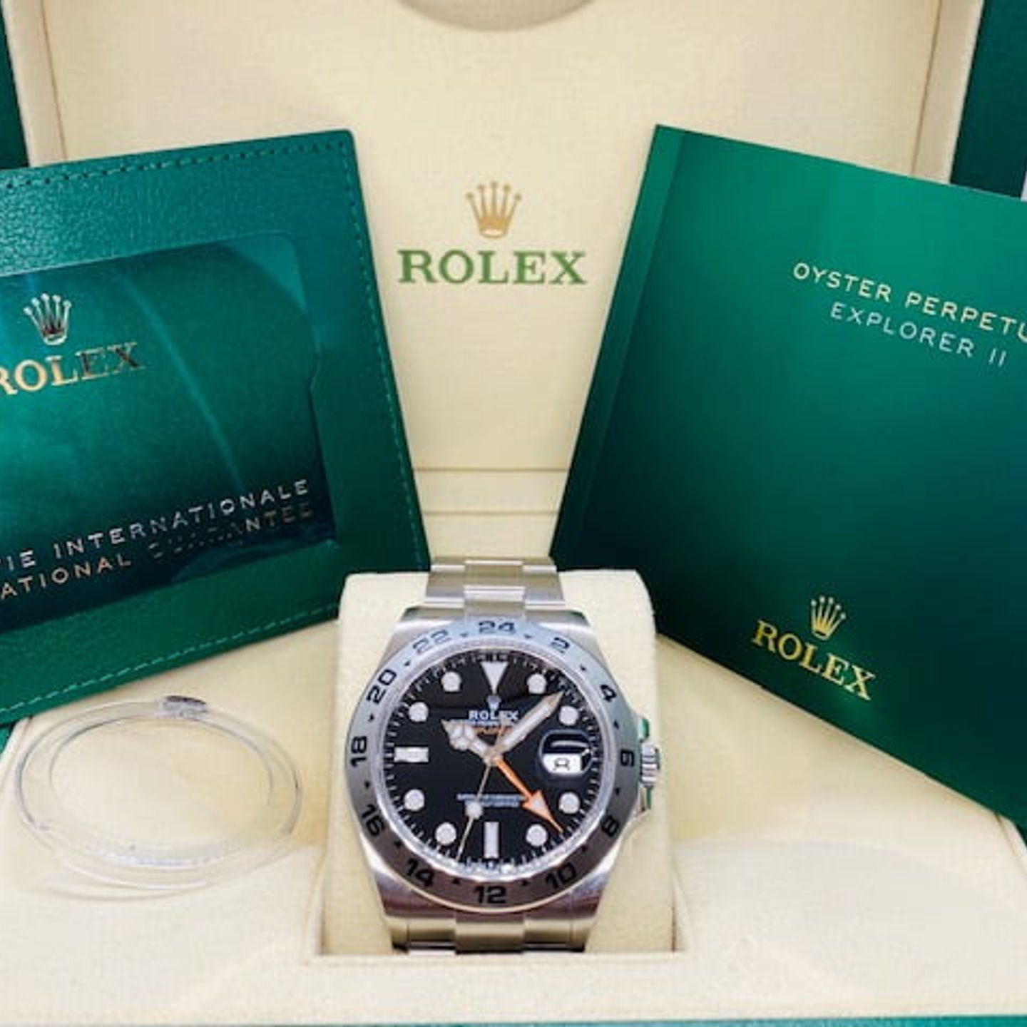Rolex Explorer II 226570 (2022) - Black dial 42 mm Steel case (8/8)