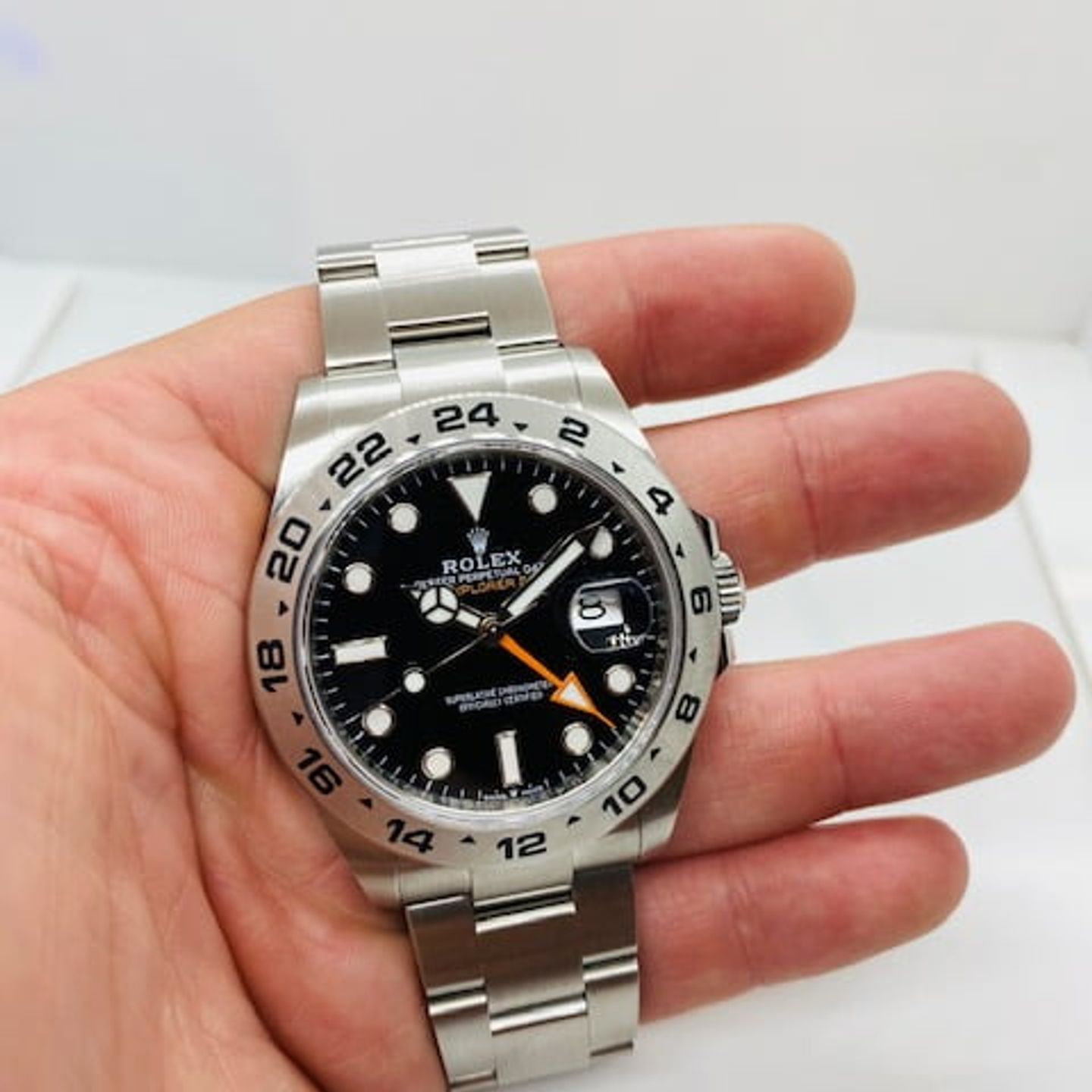 Rolex Explorer II 226570 (2022) - Black dial 42 mm Steel case (5/8)