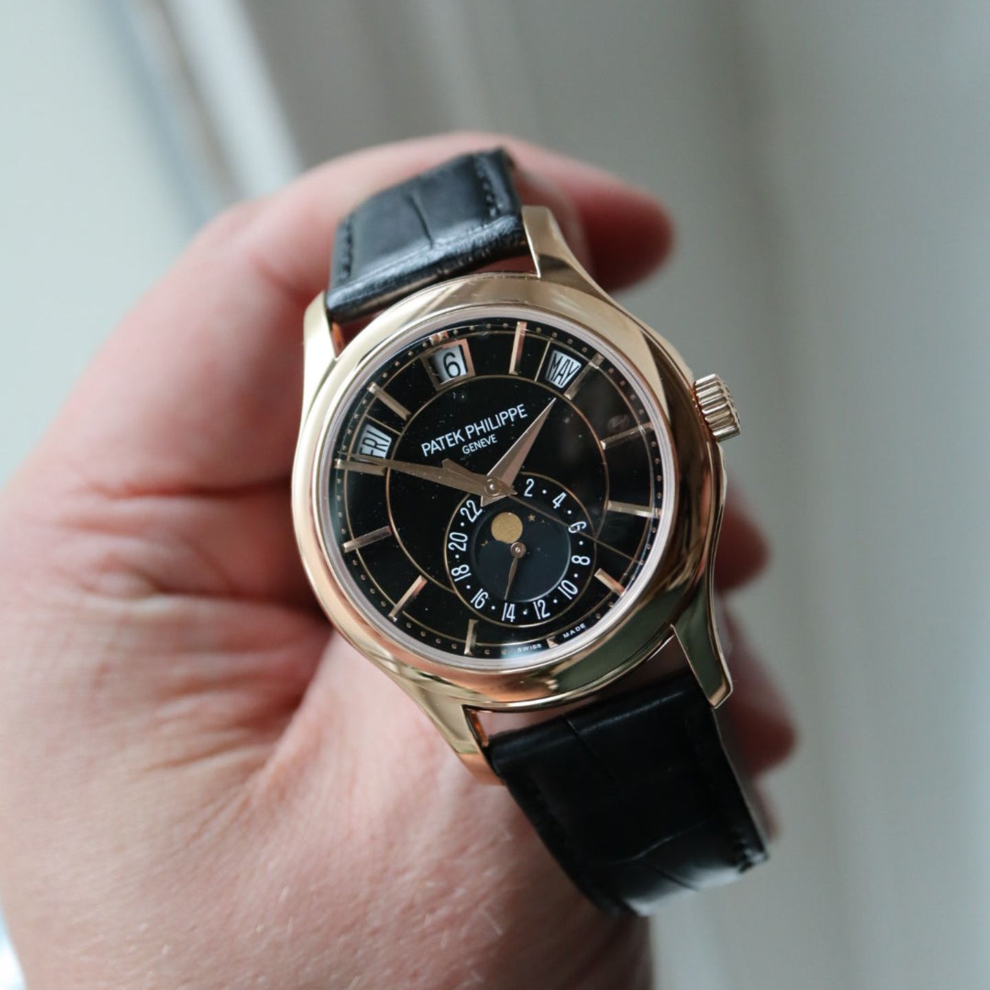 Patek Philippe Annual Calendar Chronograph 5205R (2021) - Black dial 40 mm Rose Gold case (3/3)