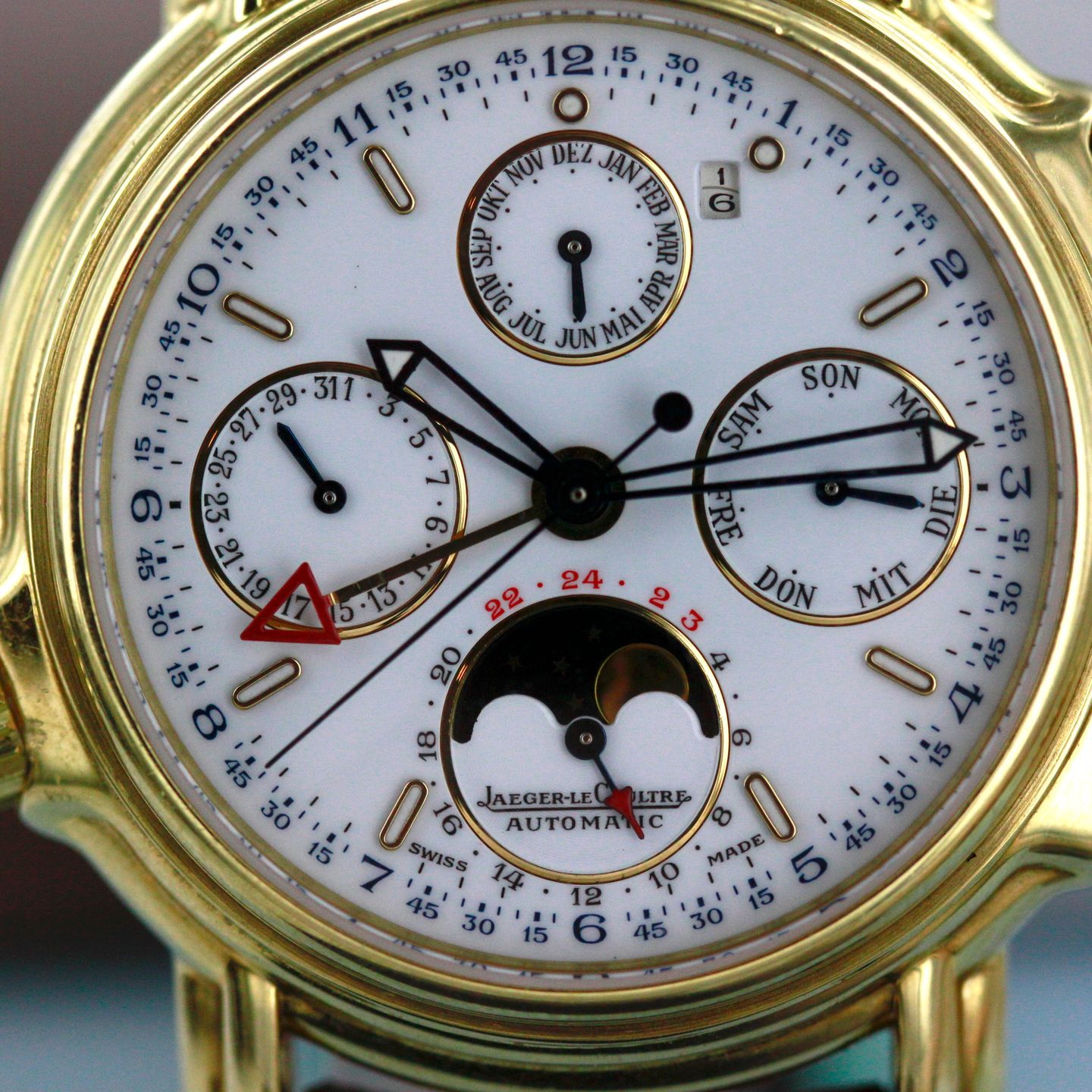 Jaeger-LeCoultre Master Control 180.199 (Unknown (random serial)) - White dial 38 mm Yellow Gold case (6/8)