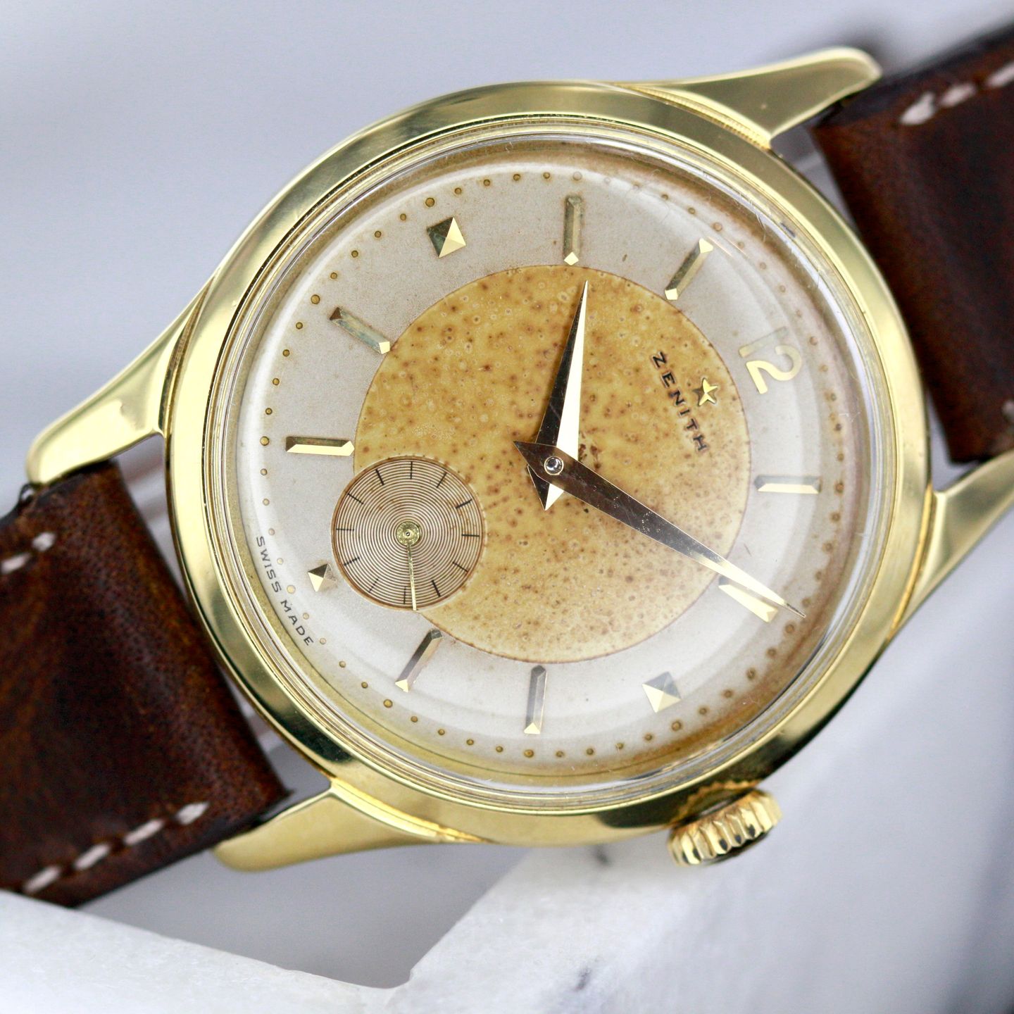 Zenith Vintage Unknown (Unknown (random serial)) - Champagne dial 34 mm Yellow Gold case (6/8)