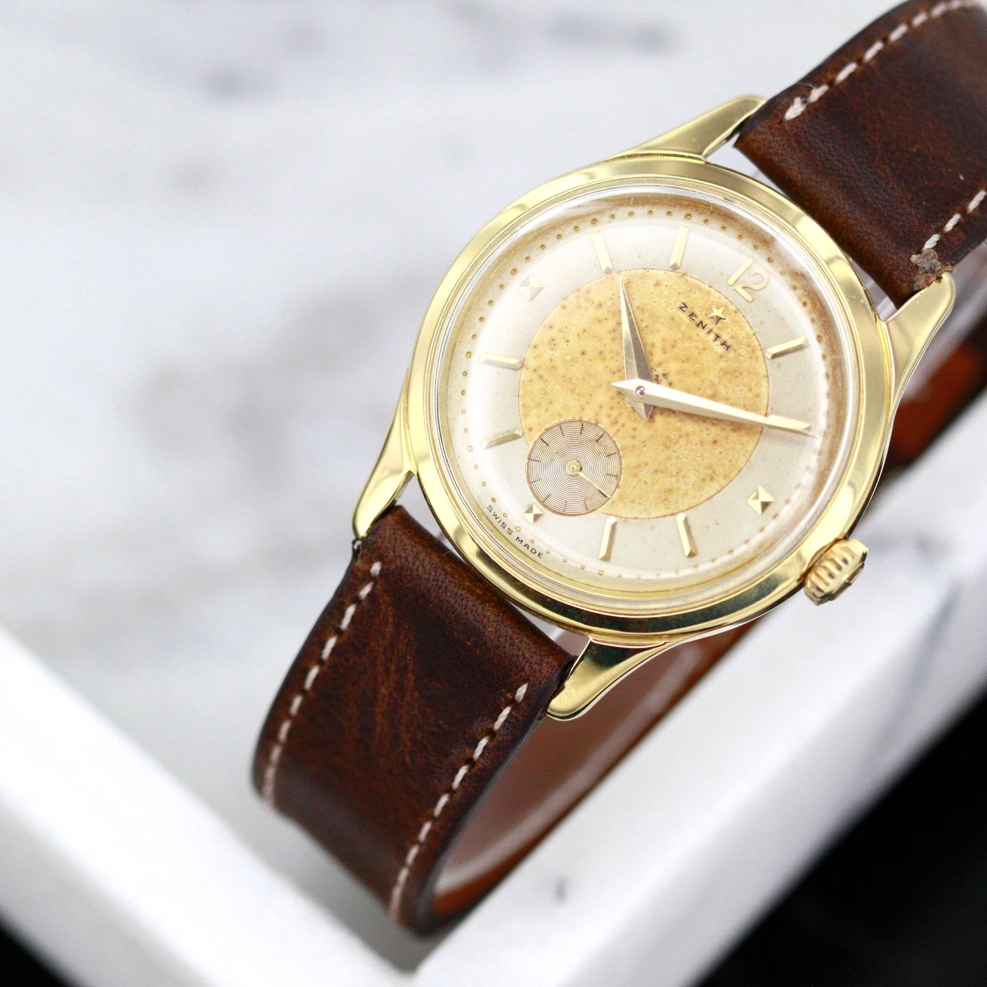 Zenith Vintage Unknown (Unknown (random serial)) - Champagne dial 34 mm Yellow Gold case (8/8)