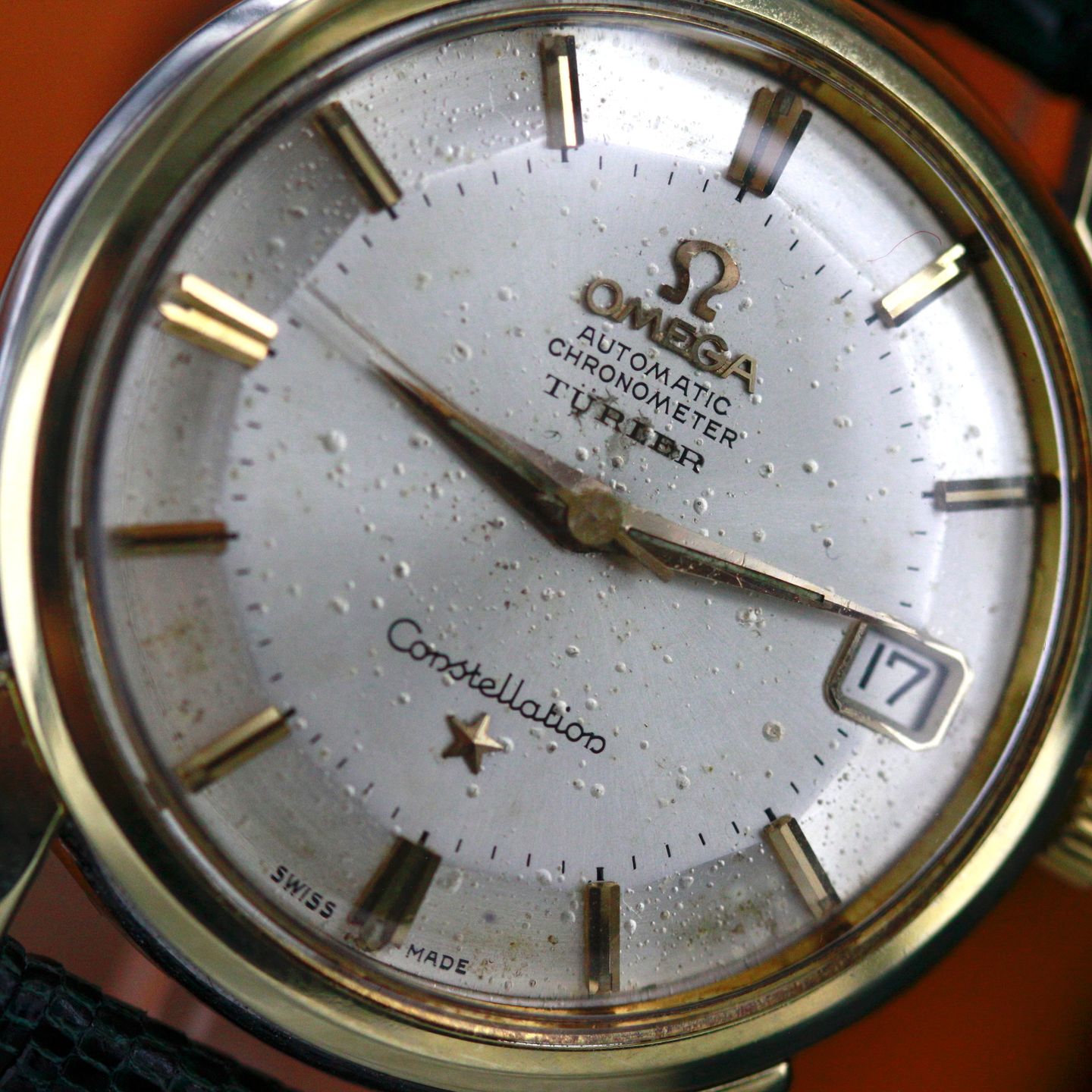 Omega Constellation 14393 (Unknown (random serial)) - Silver dial 34 mm Gold/Steel case (2/8)