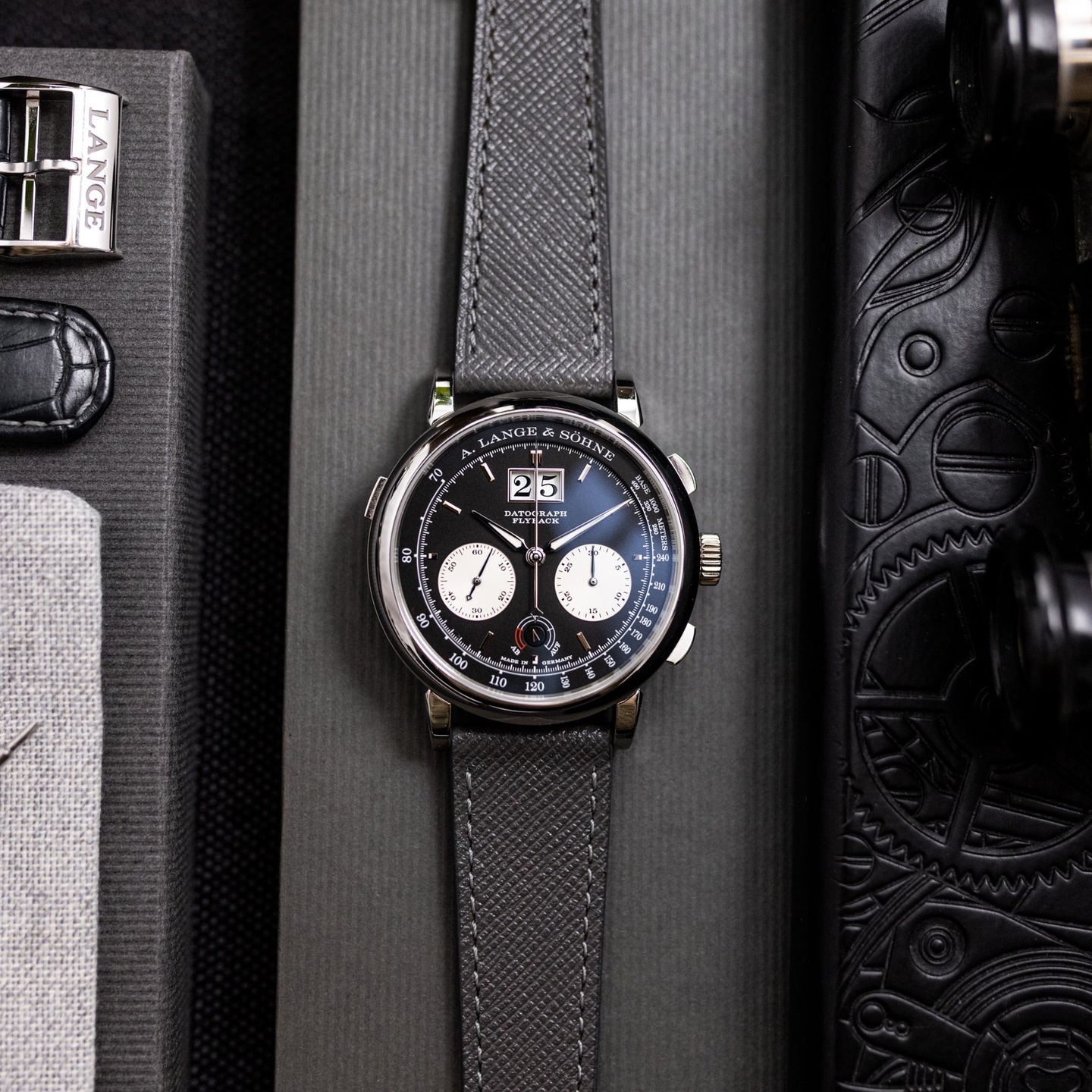 A. Lange & Söhne Datograph 405.035 (2014) - Black dial 41 mm Platinum case (5/6)
