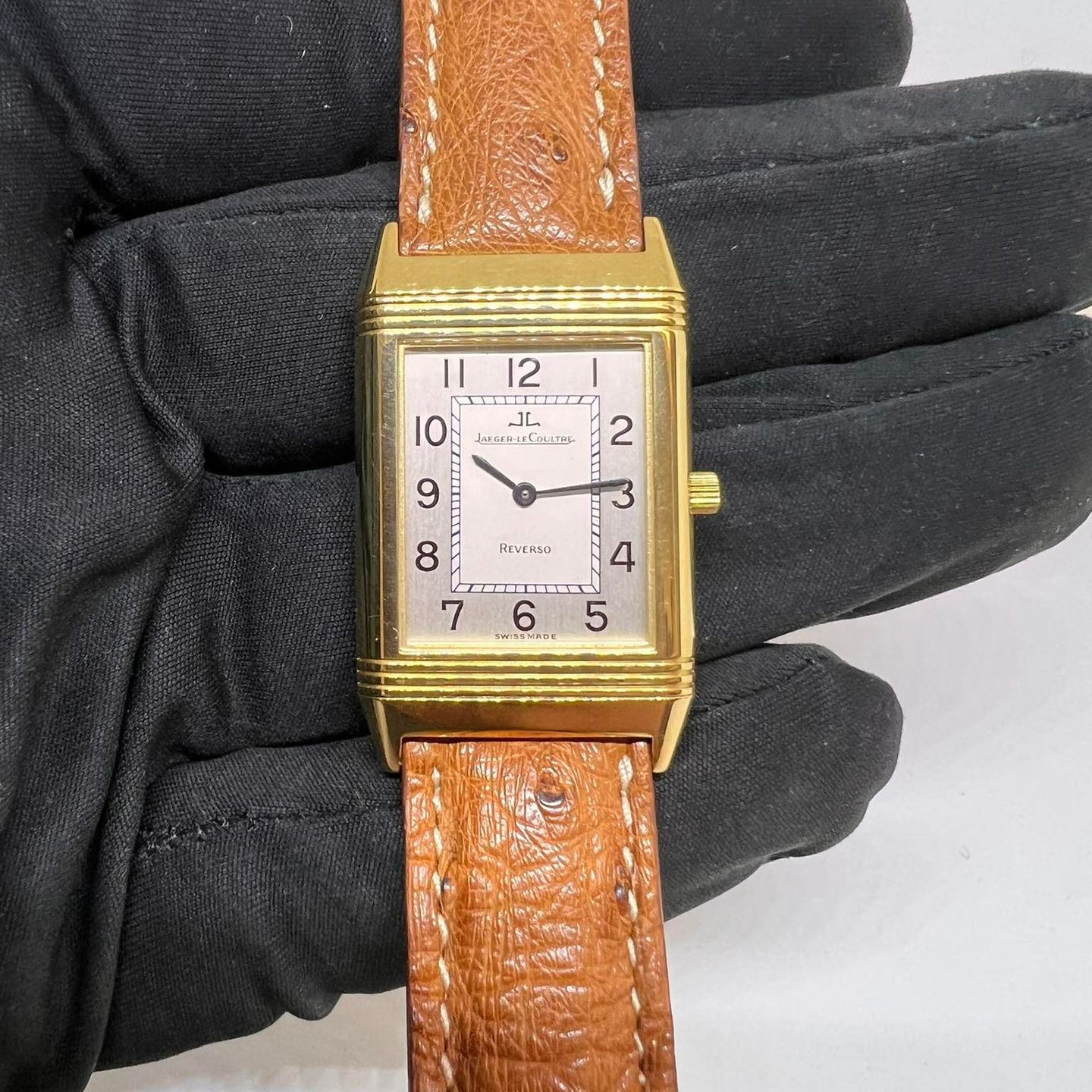 Jaeger-LeCoultre Reverso 250.140.862B (2001) - Silver dial 23 mm Yellow Gold case (1/5)