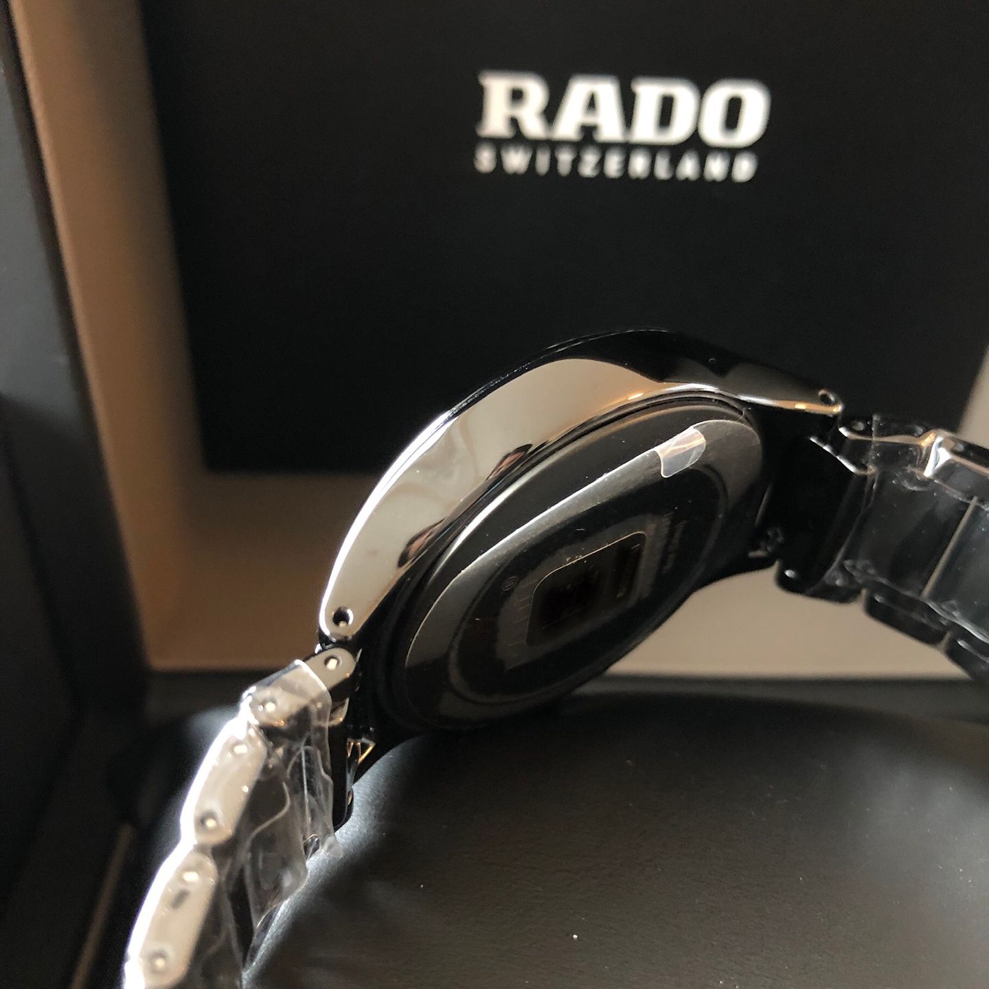 Rado True R27056712 (2022) - Black dial 40 mm Ceramic case (5/8)
